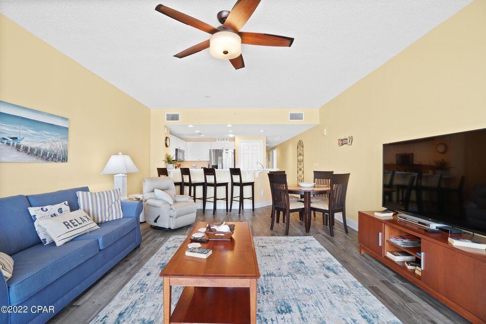 MAJESTIC BEACH TOWERS II - Residential