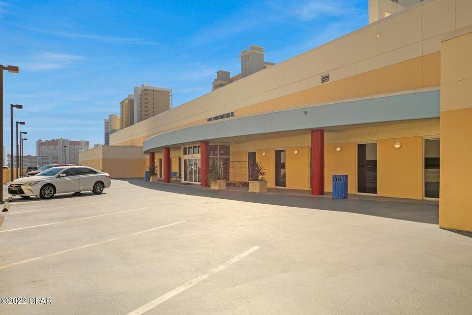 MAJESTIC BEACH TOWERS II - Residential