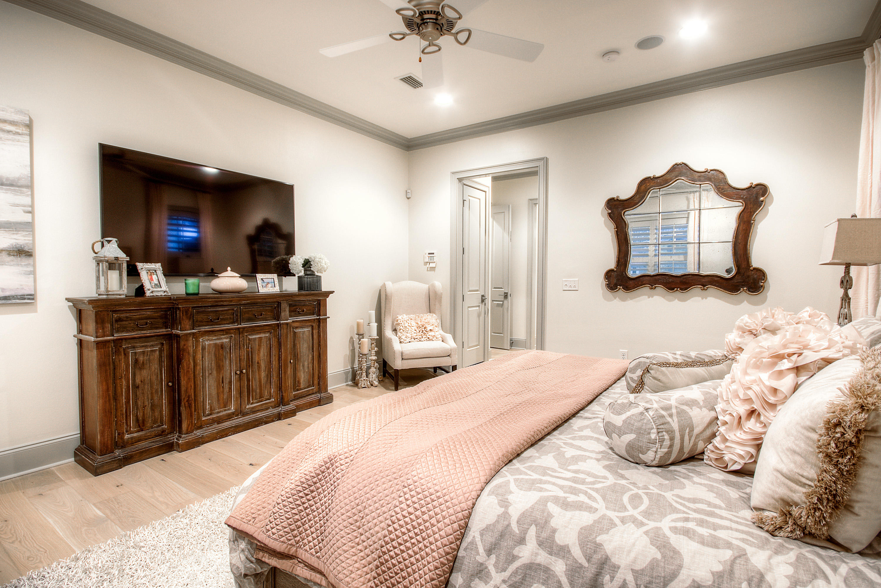 ISLAND ESTATES - Residential