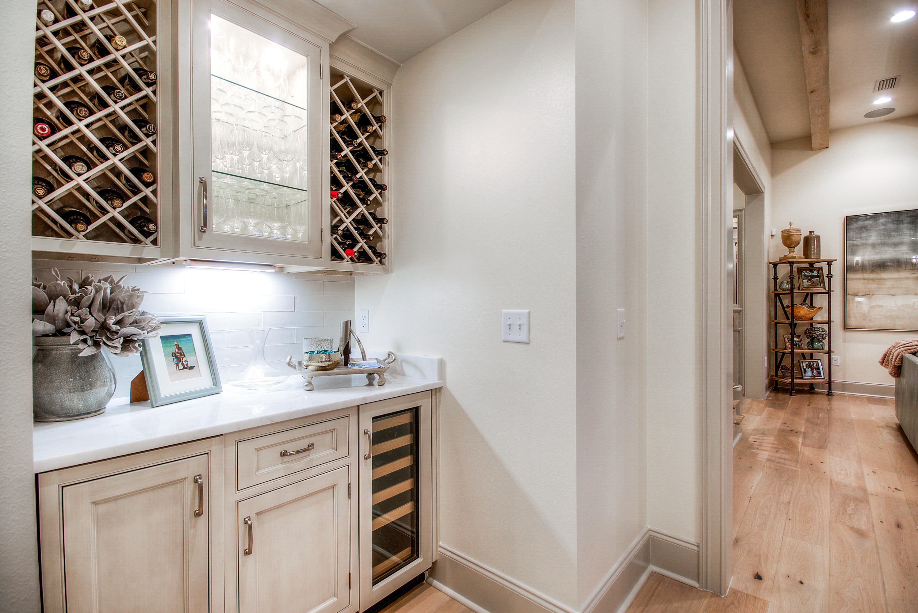 ISLAND ESTATES - Residential