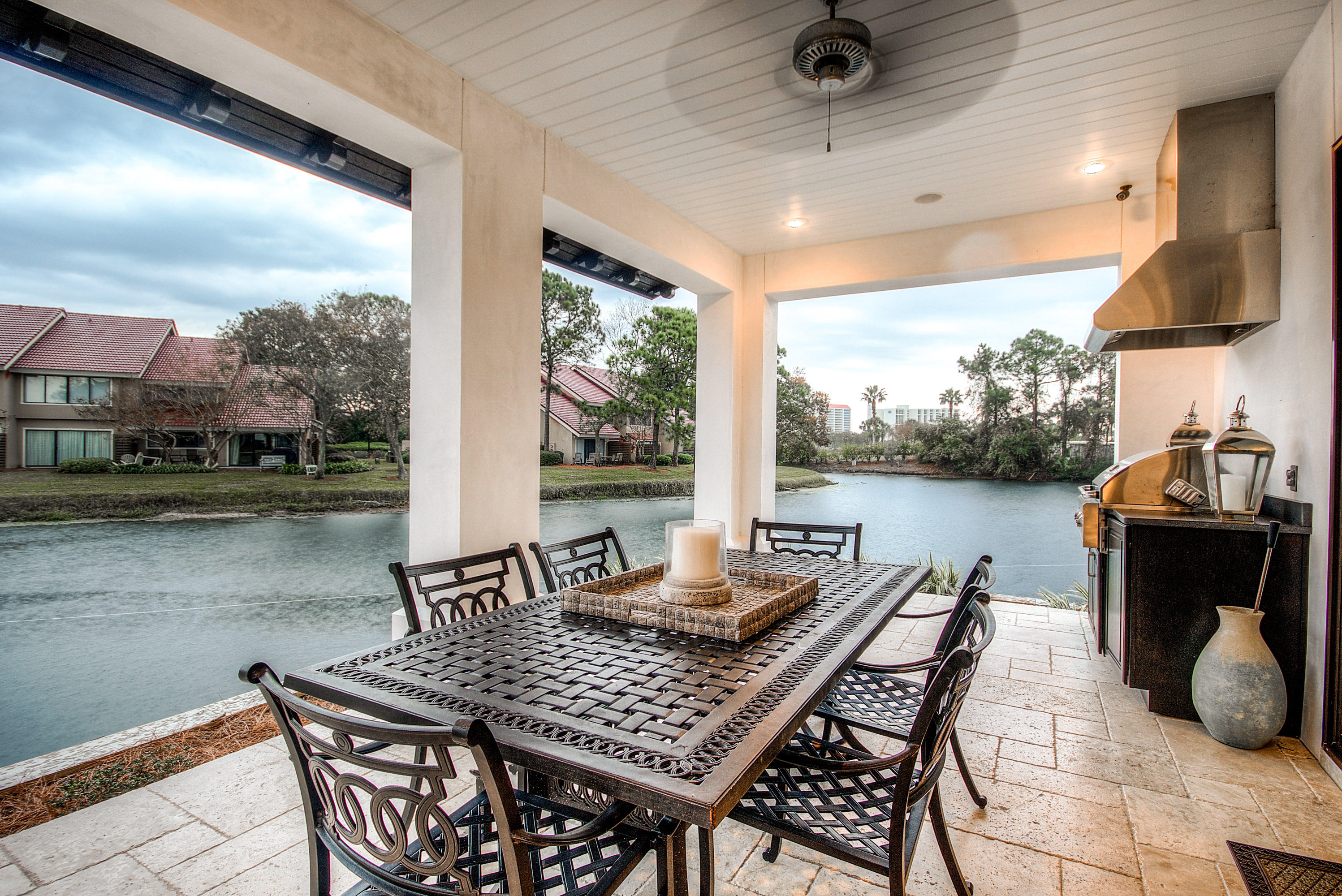 ISLAND ESTATES - Residential