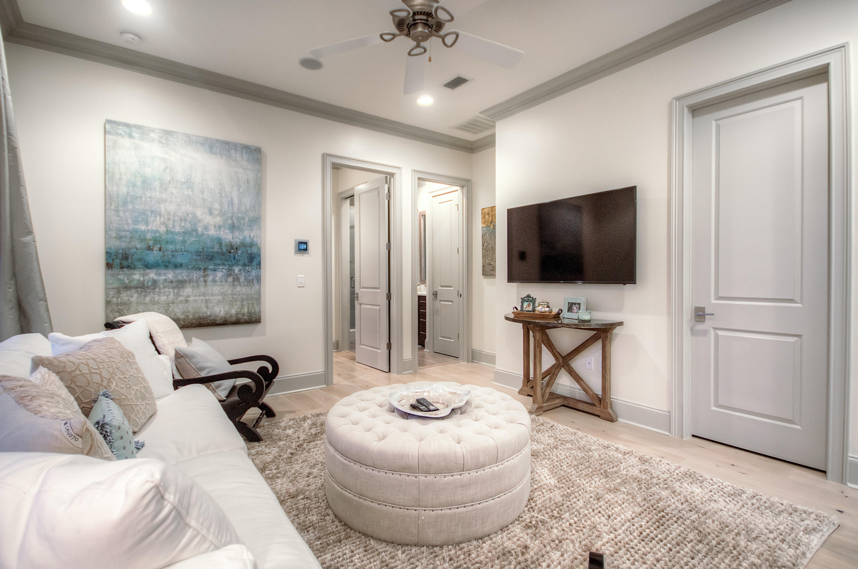 ISLAND ESTATES - Residential