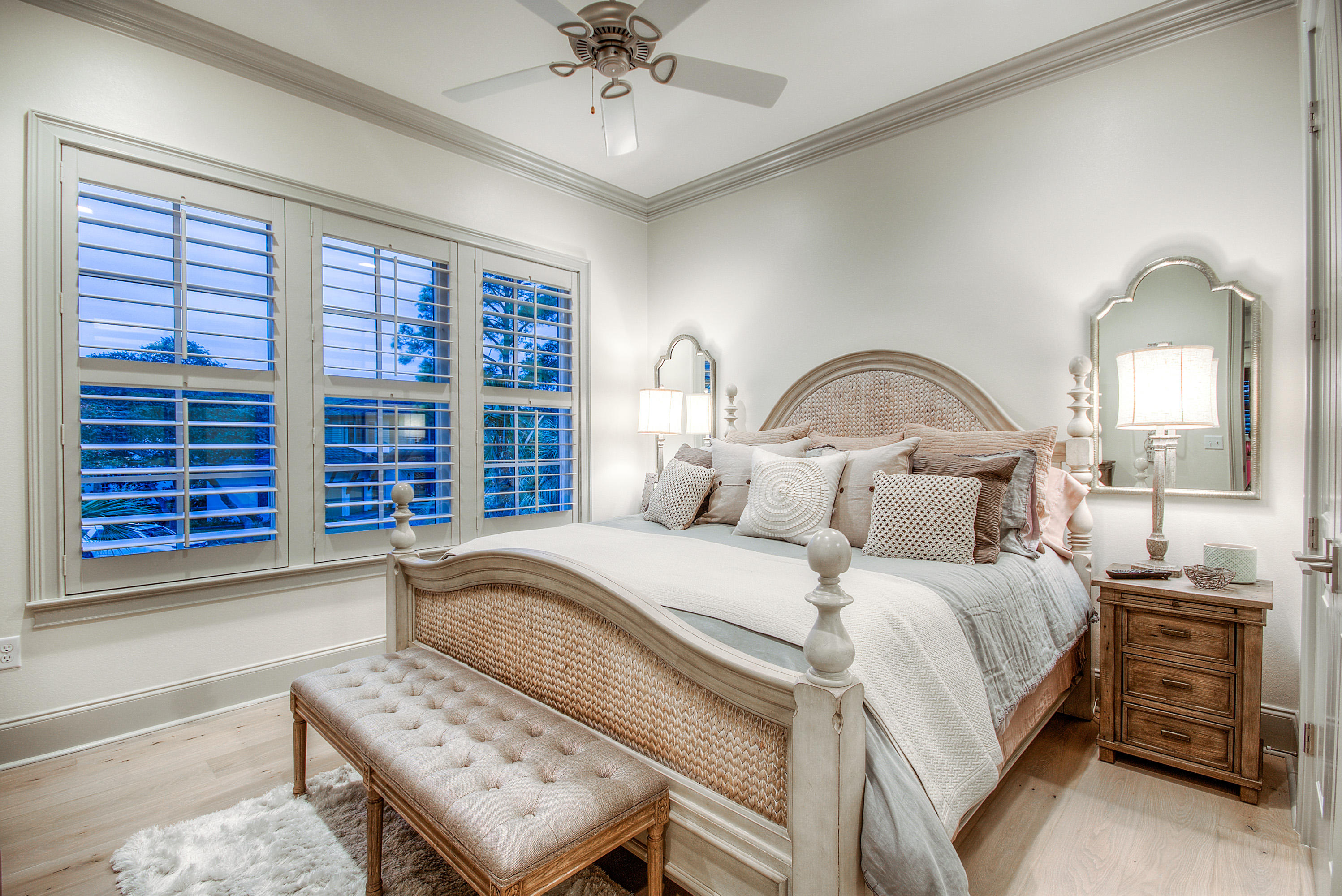 ISLAND ESTATES - Residential