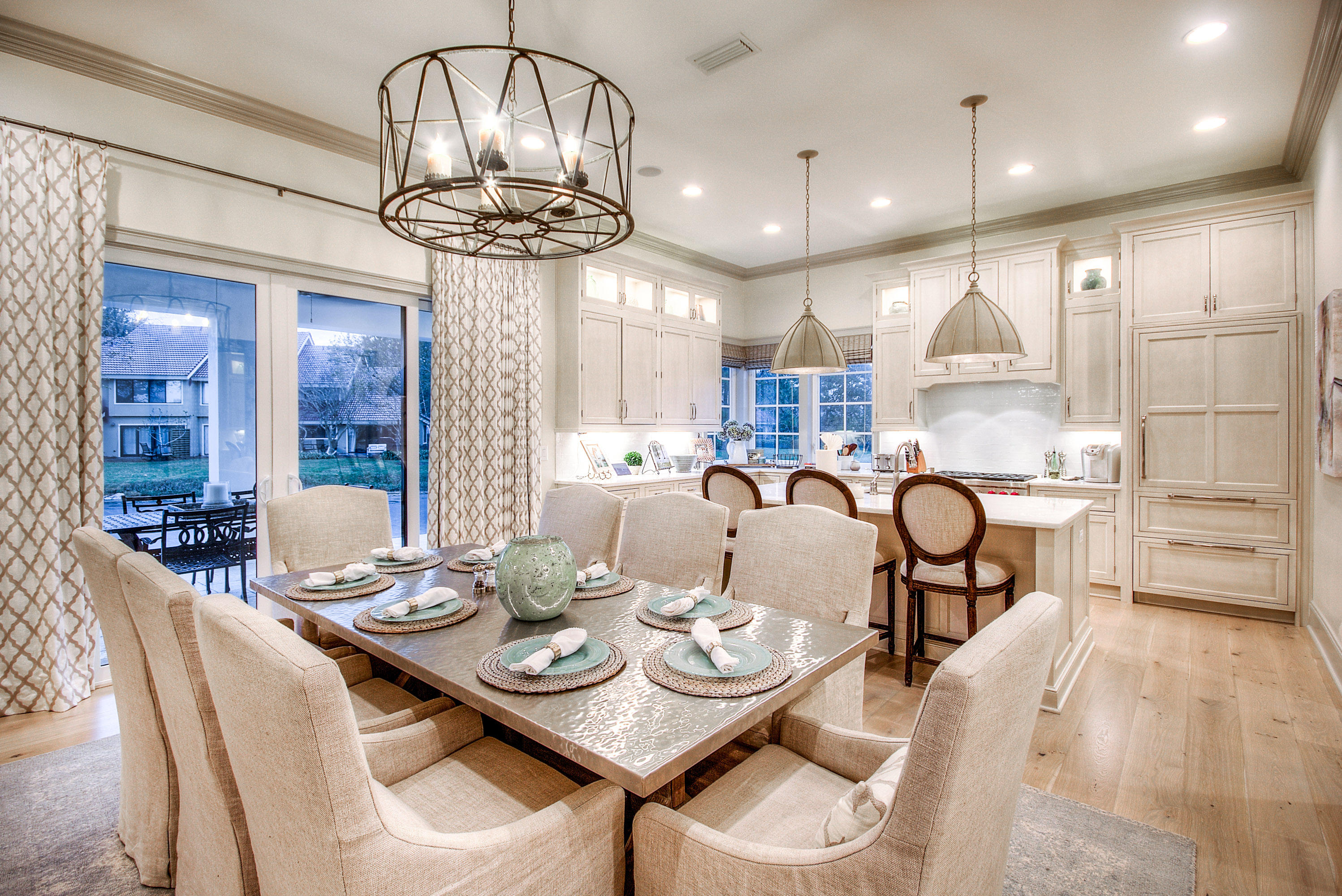 ISLAND ESTATES - Residential