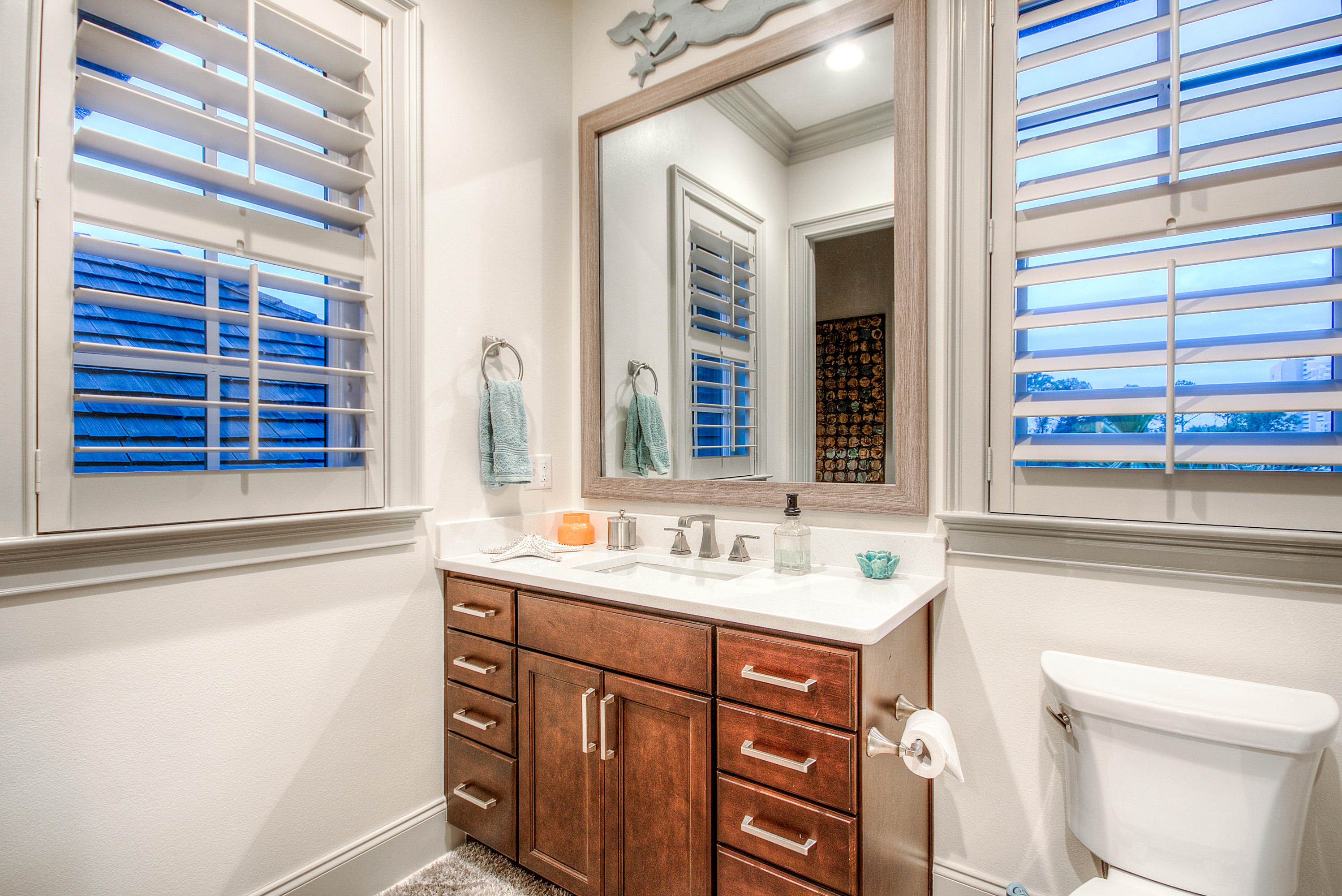 ISLAND ESTATES - Residential