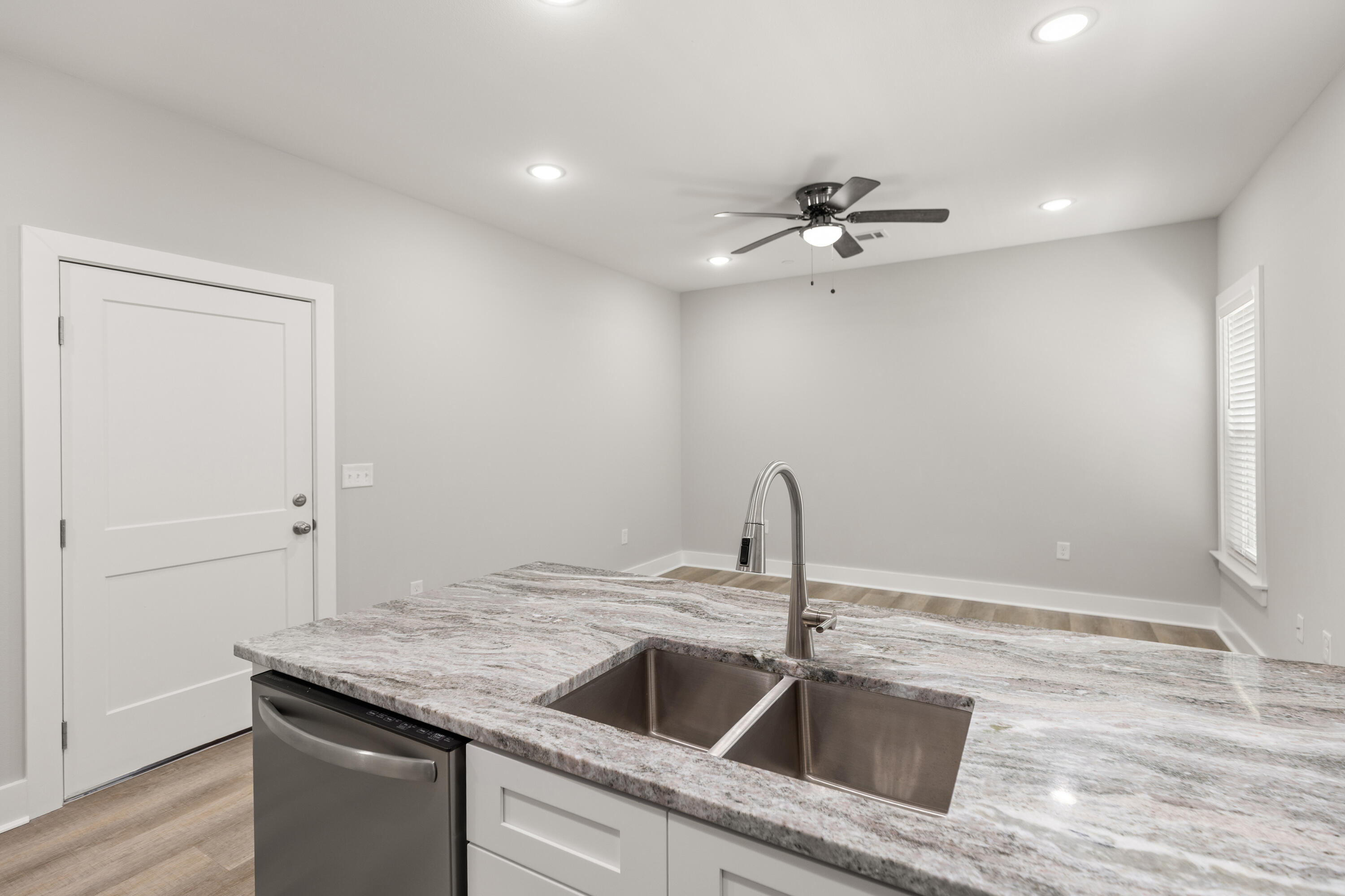 165 South - Residential Lease