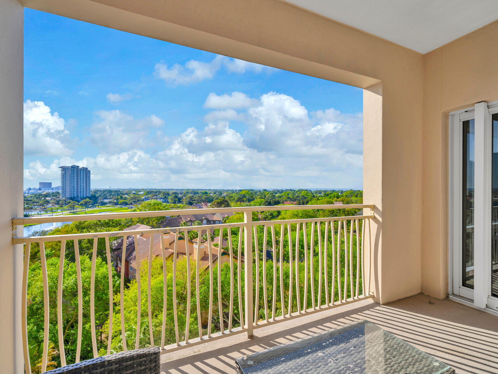 LUAU I - Residential