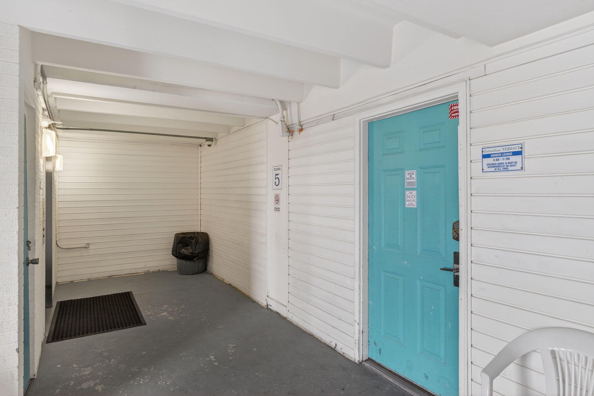 Fontainebleau Terrace - Residential