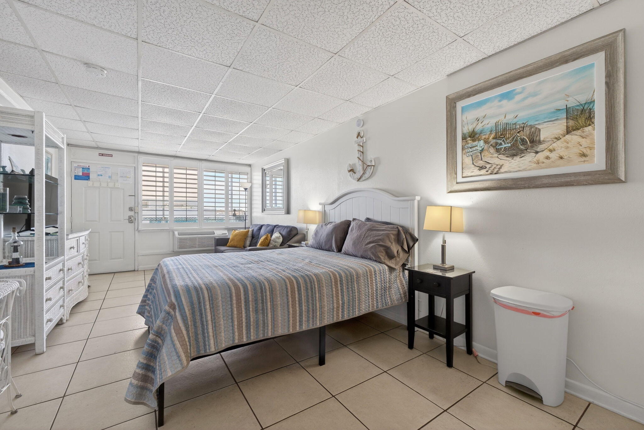 Fontainebleau Terrace - Residential