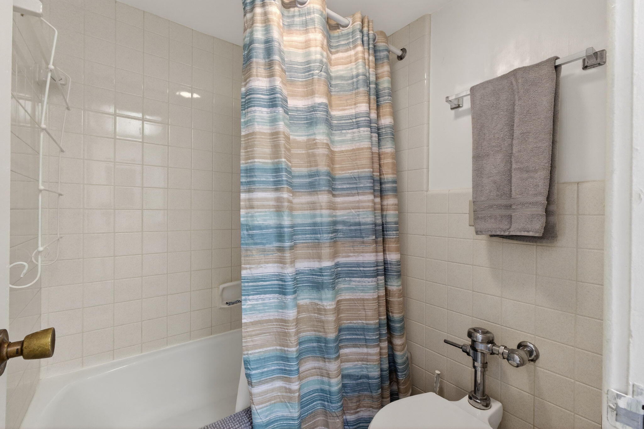 Fontainebleau Terrace - Residential