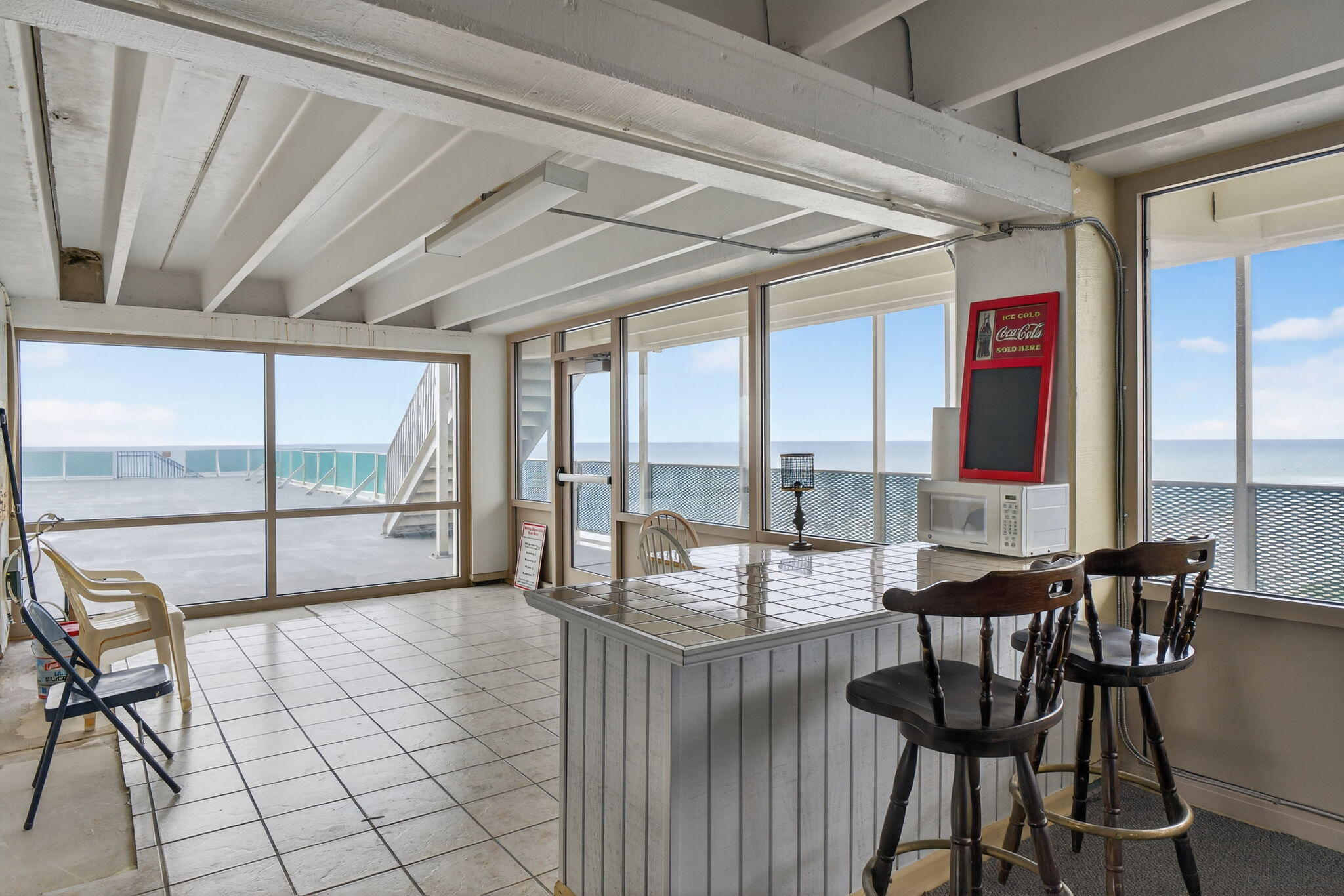 Fontainebleau Terrace - Residential