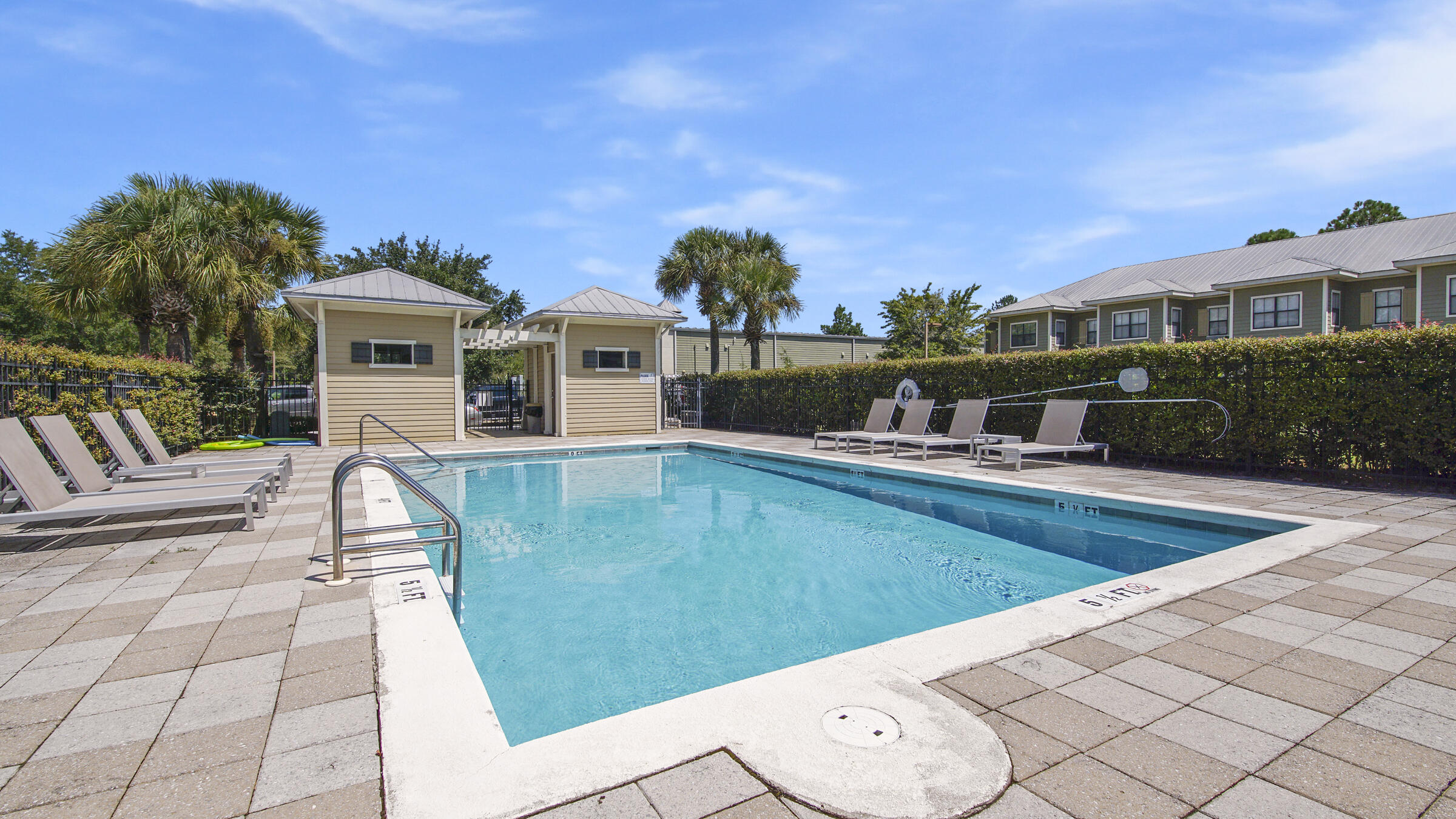 SOUTH HAVEN TOWNHOMES - Residential