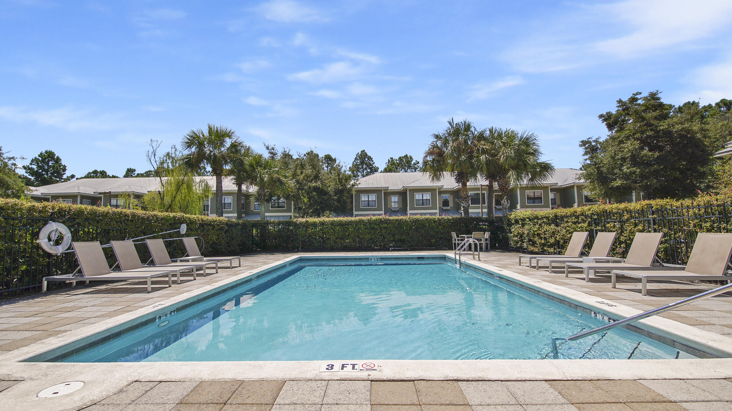 SOUTH HAVEN TOWNHOMES - Residential