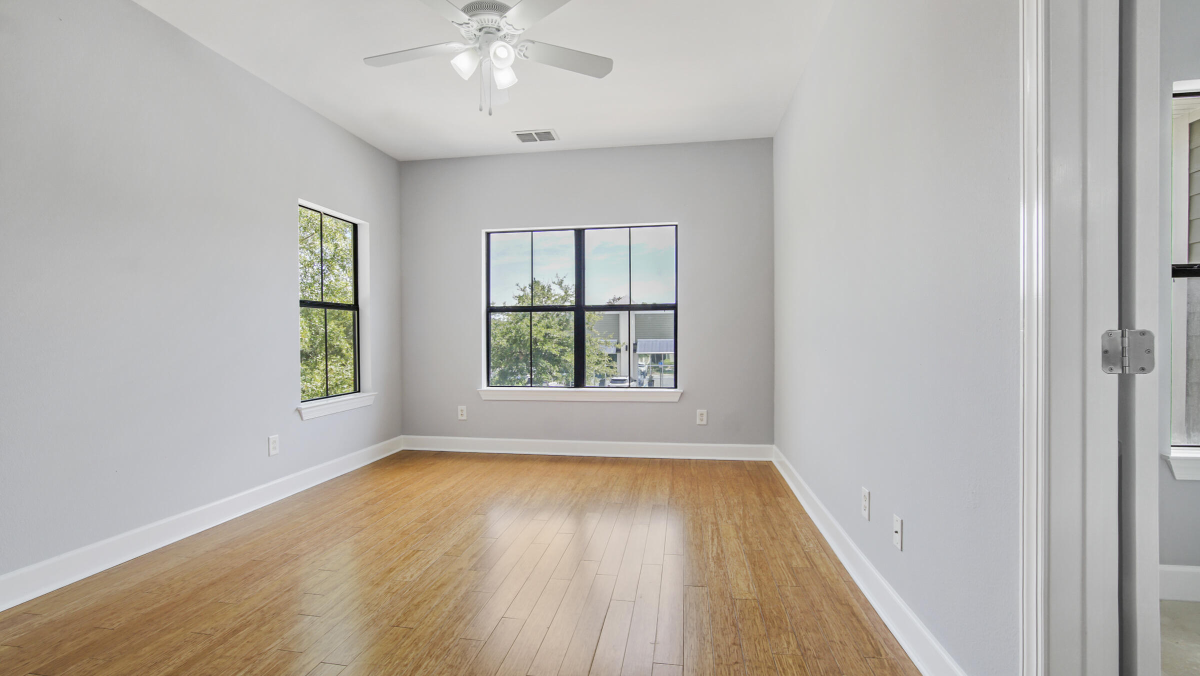 SOUTH HAVEN TOWNHOMES - Residential