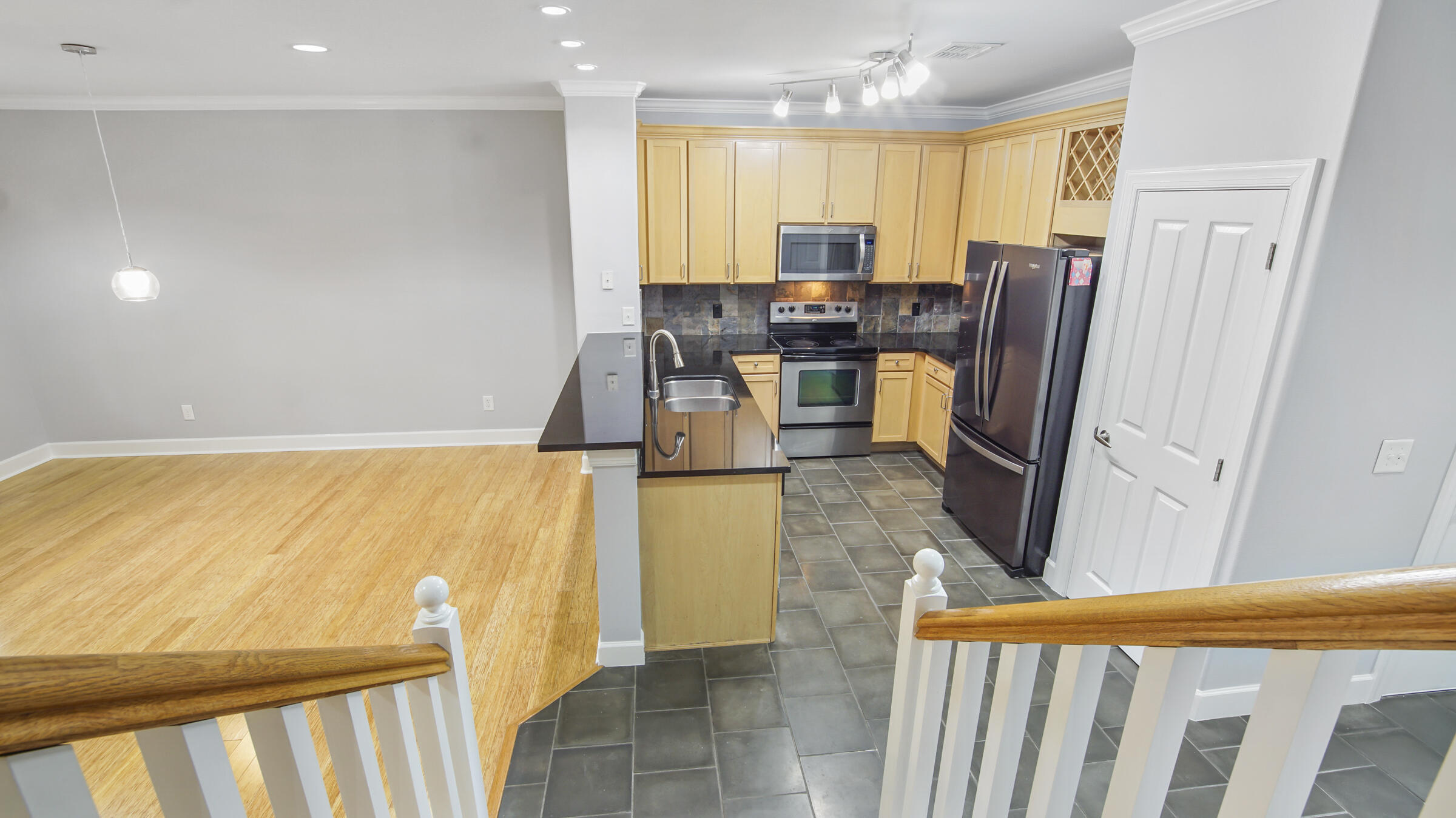 SOUTH HAVEN TOWNHOMES - Residential