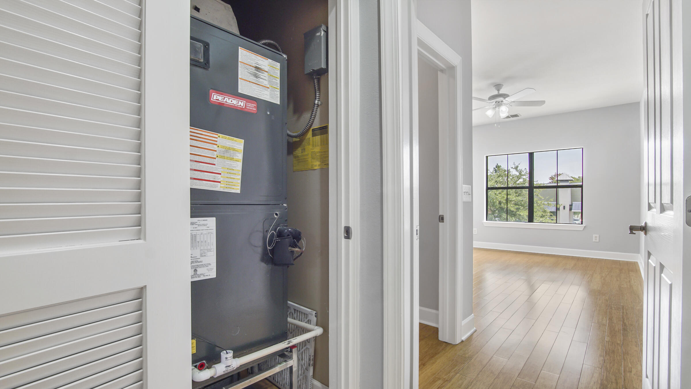 SOUTH HAVEN TOWNHOMES - Residential