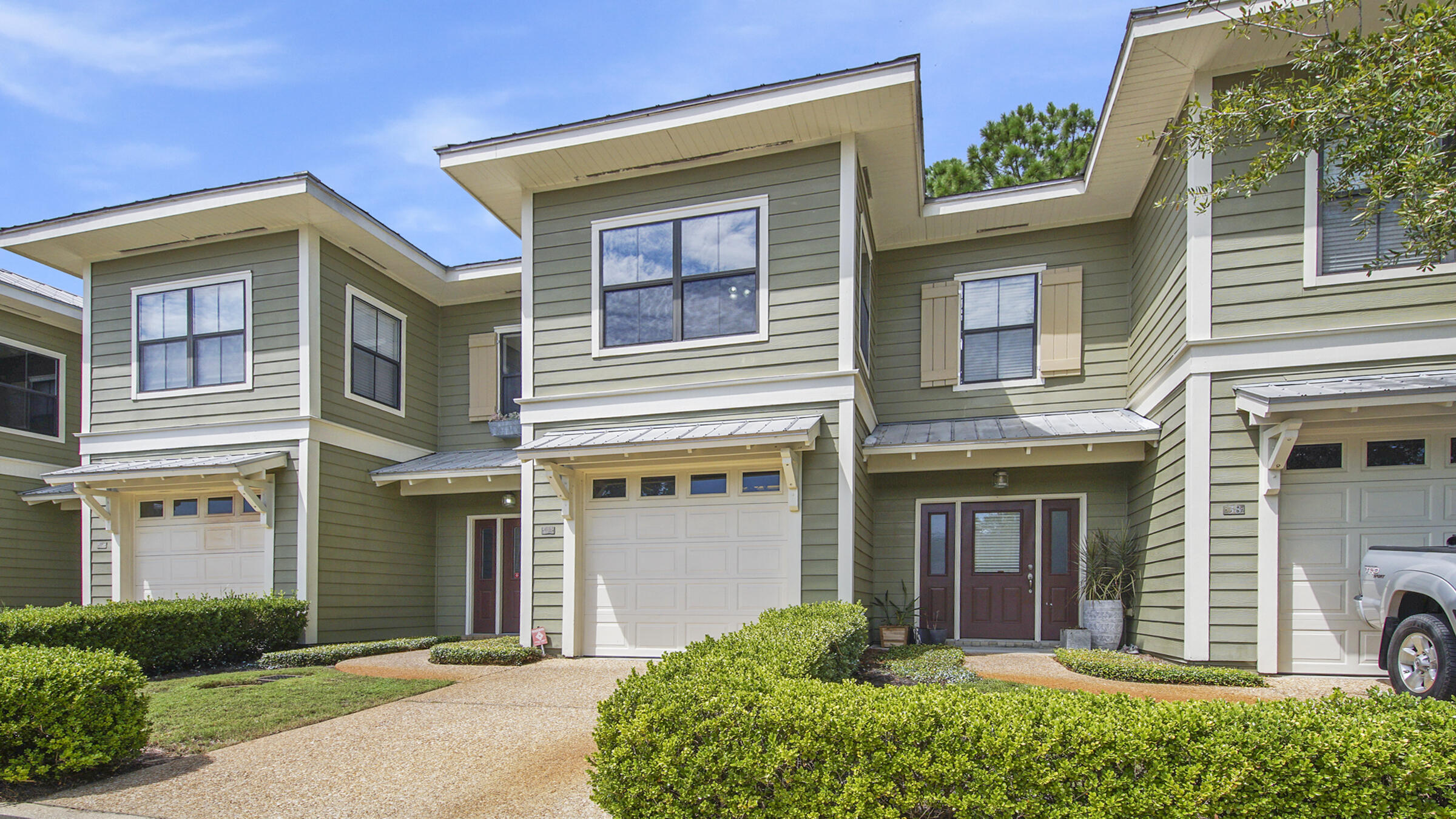 SOUTH HAVEN TOWNHOMES - Residential