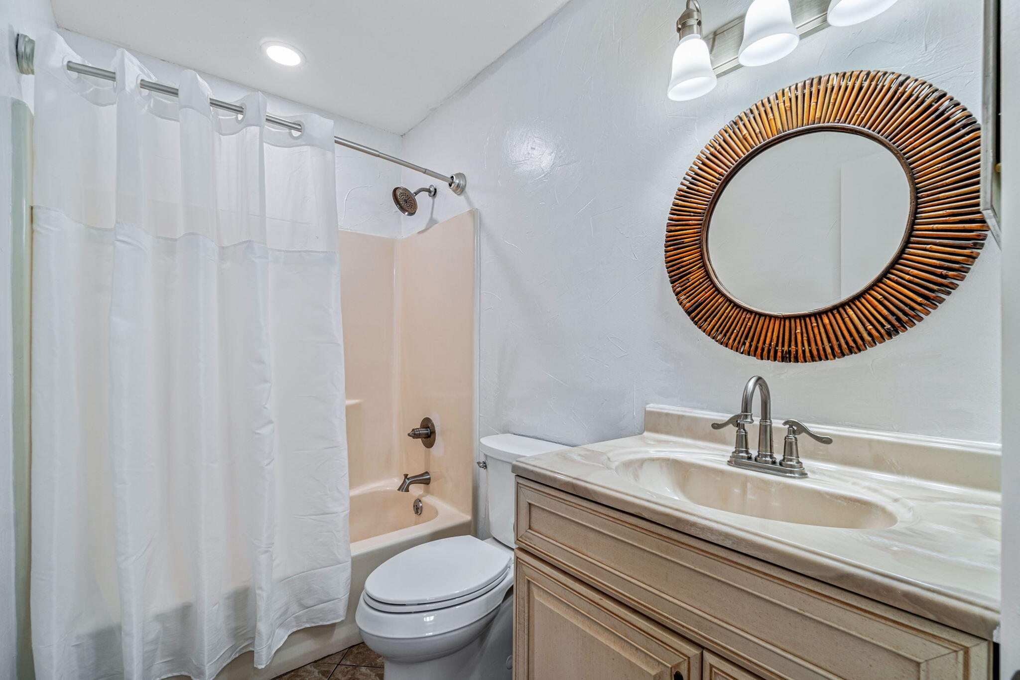 NAUTICAL WAY - Residential