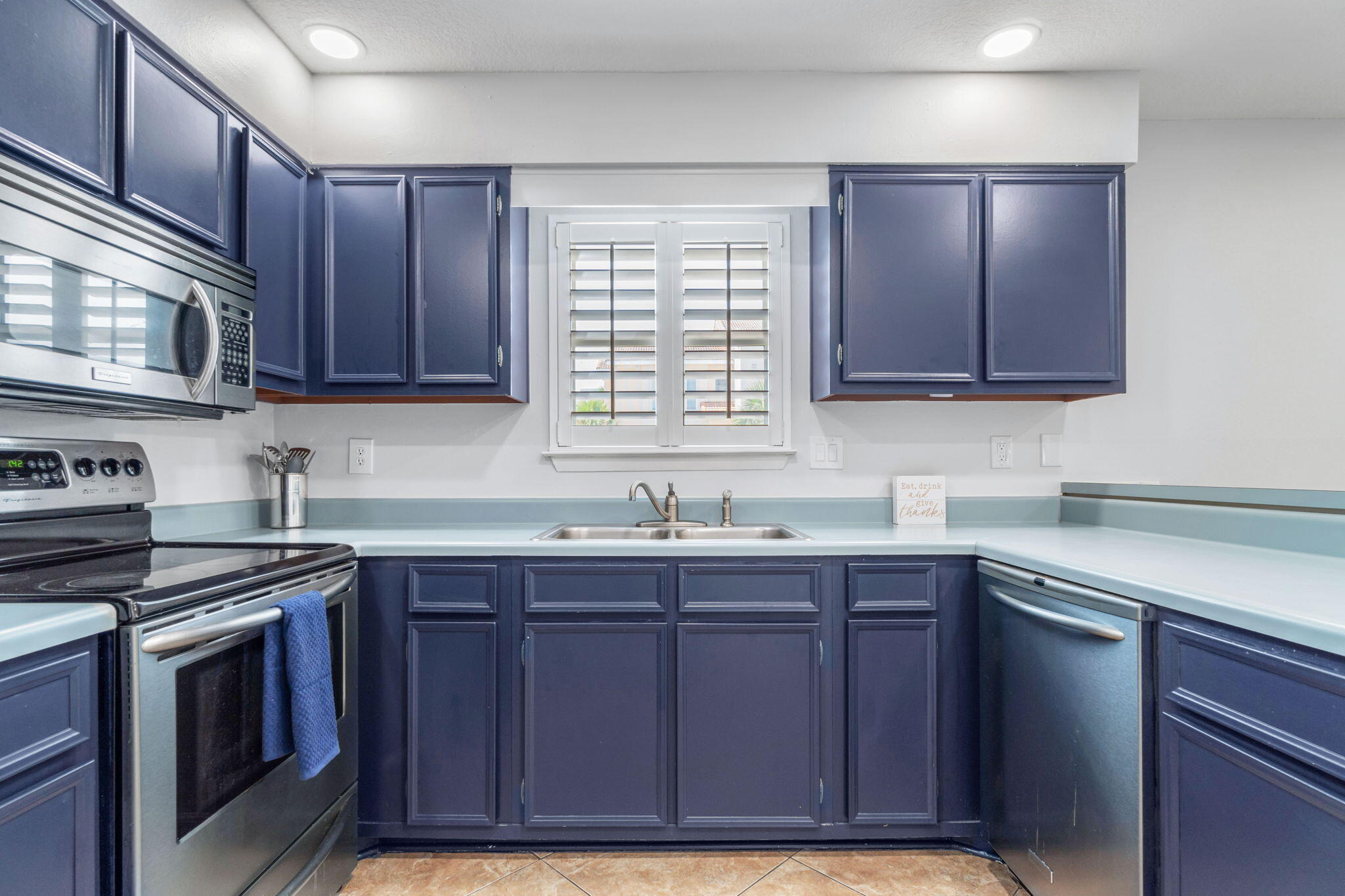 NAUTICAL WAY - Residential