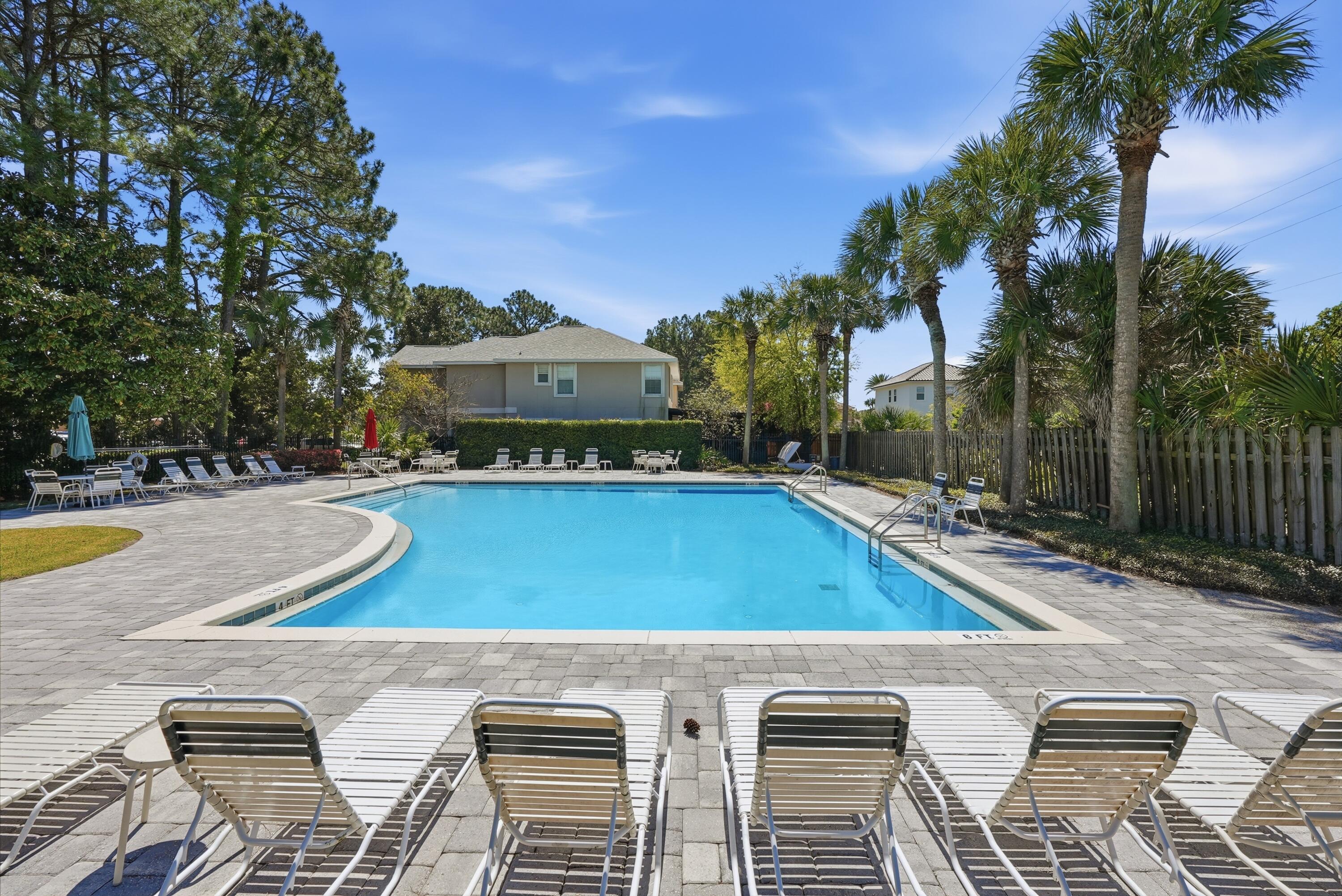 EMERALD LAKES PH 1 - Residential