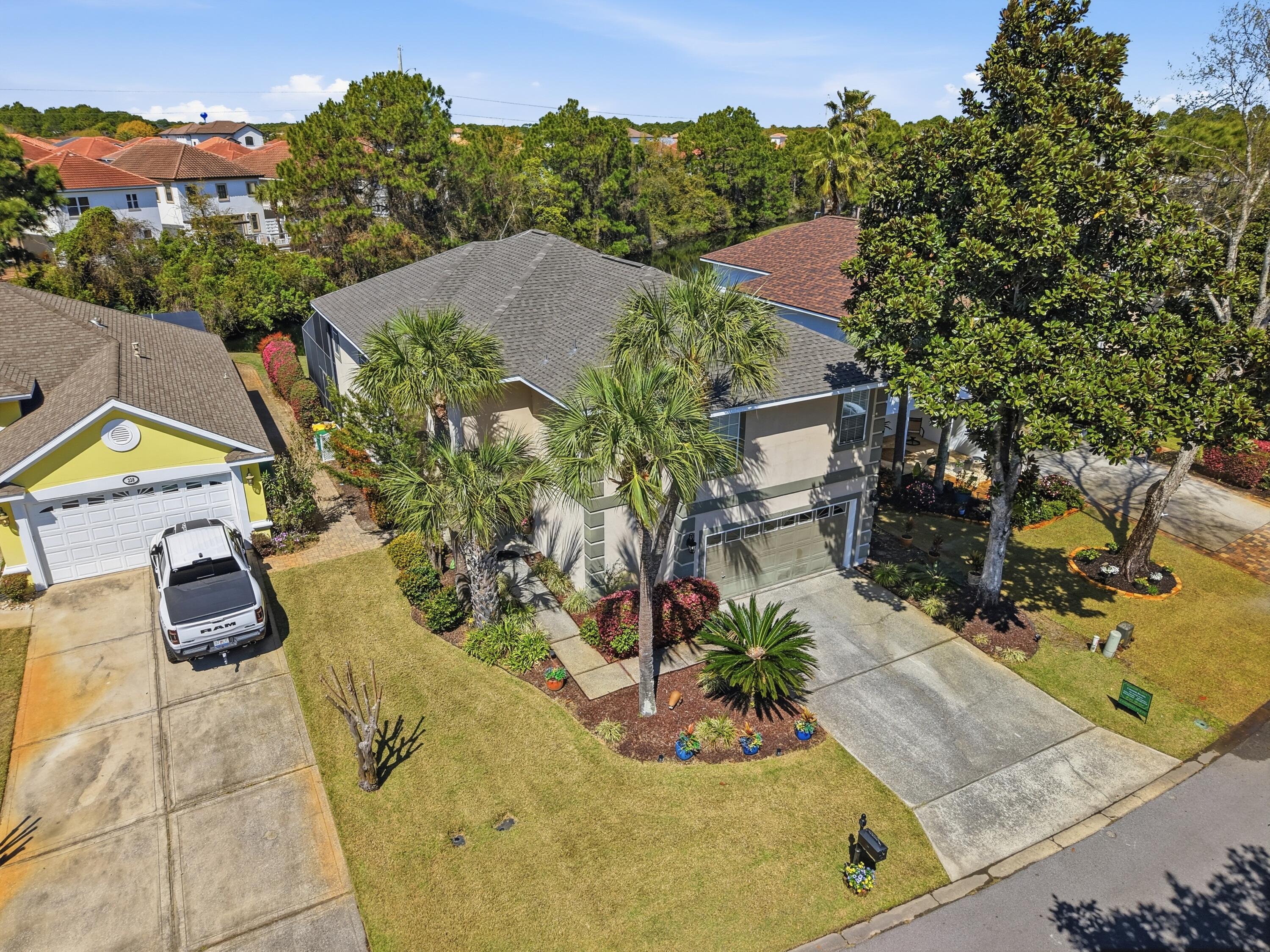 EMERALD LAKES PH 1 - Residential