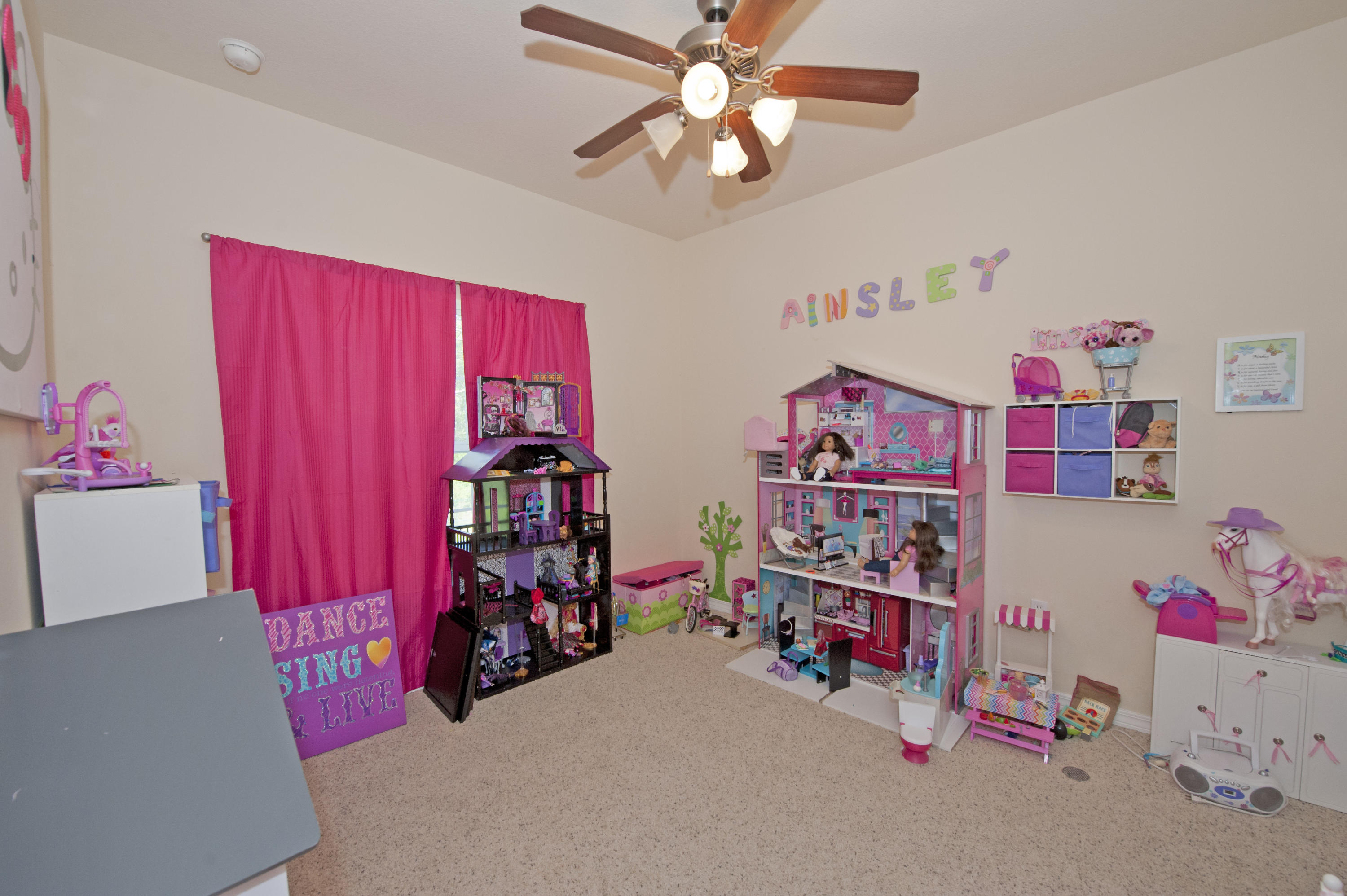 MERIDIAN SQUARE T/H - Residential