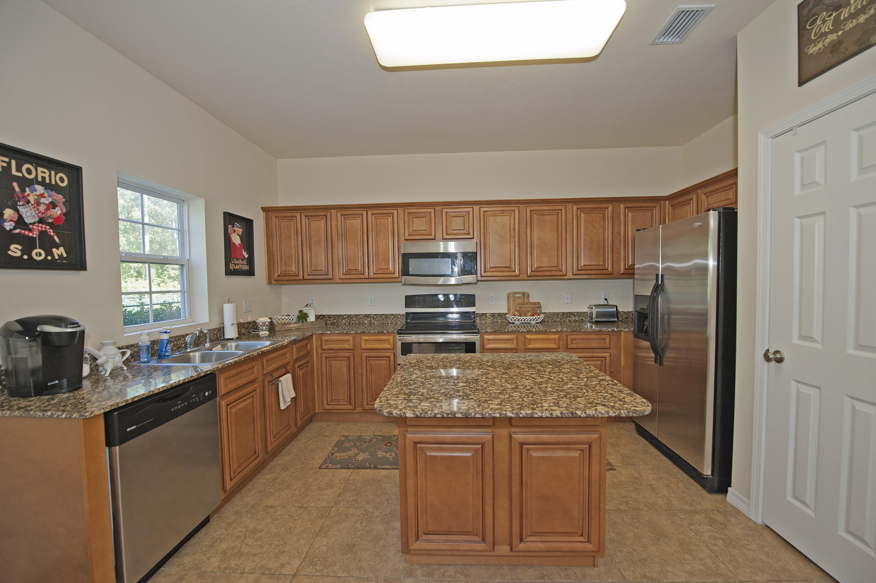 MERIDIAN SQUARE T/H - Residential