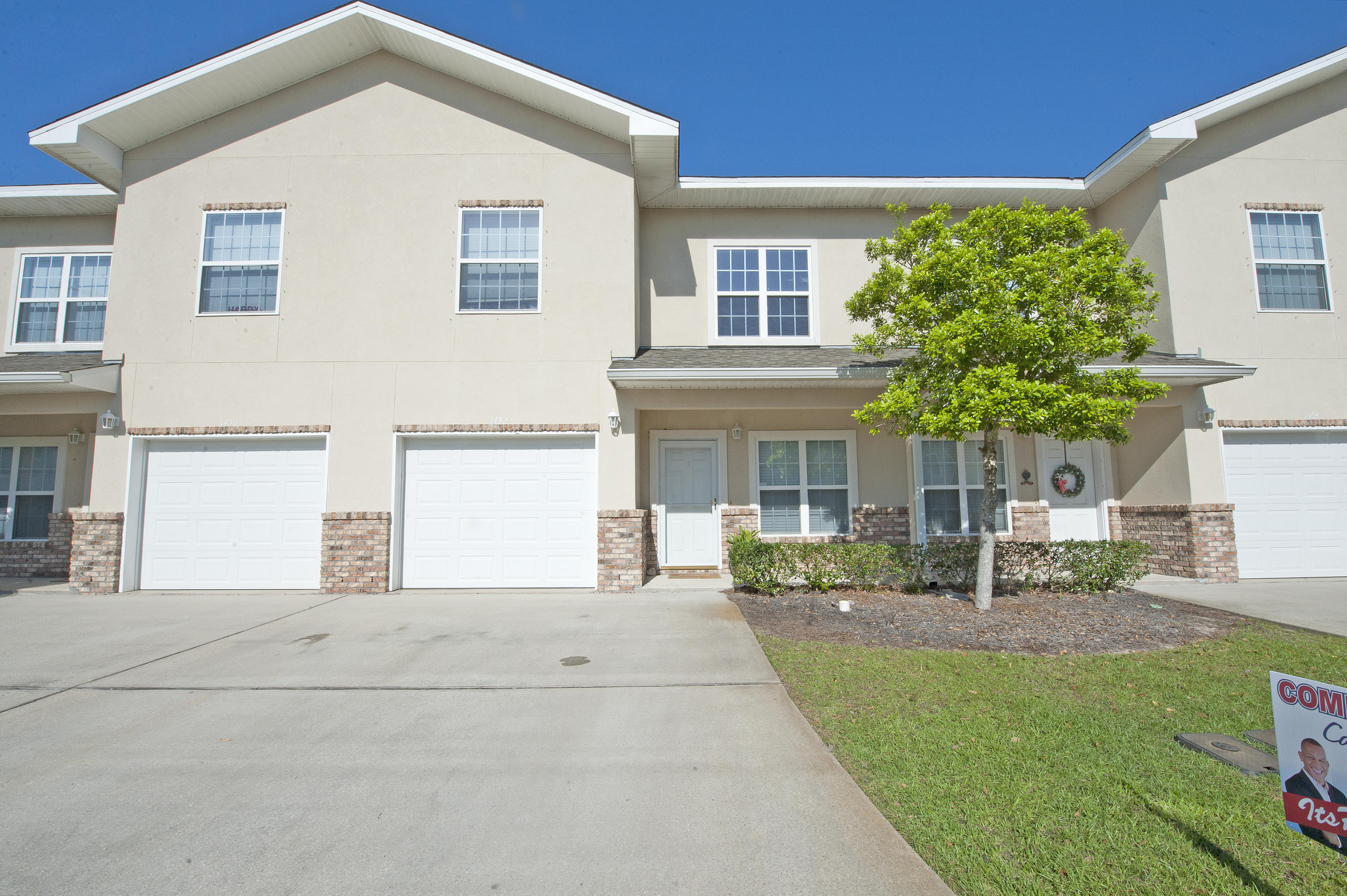 MERIDIAN SQUARE T/H - Residential