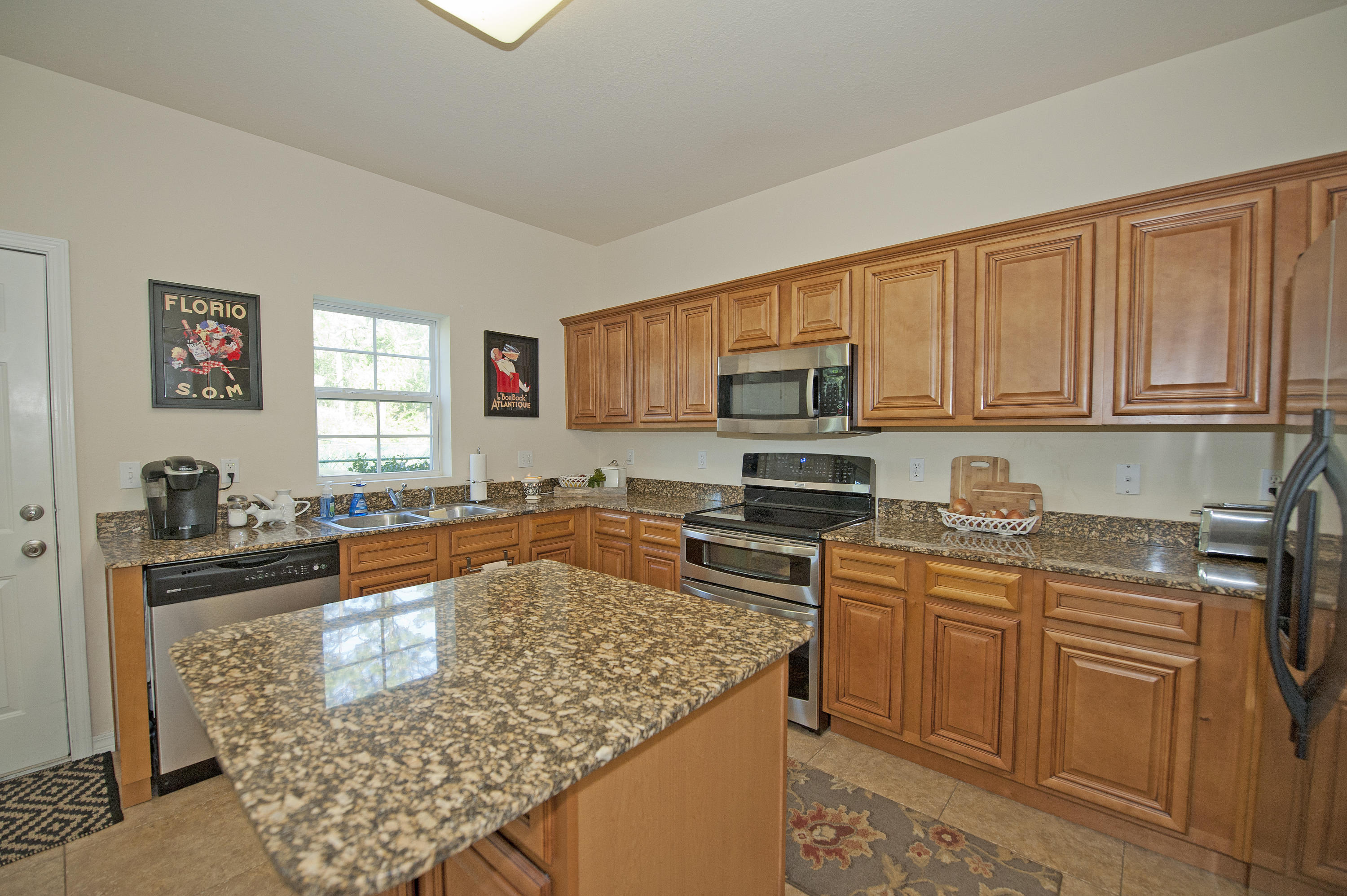 MERIDIAN SQUARE T/H - Residential