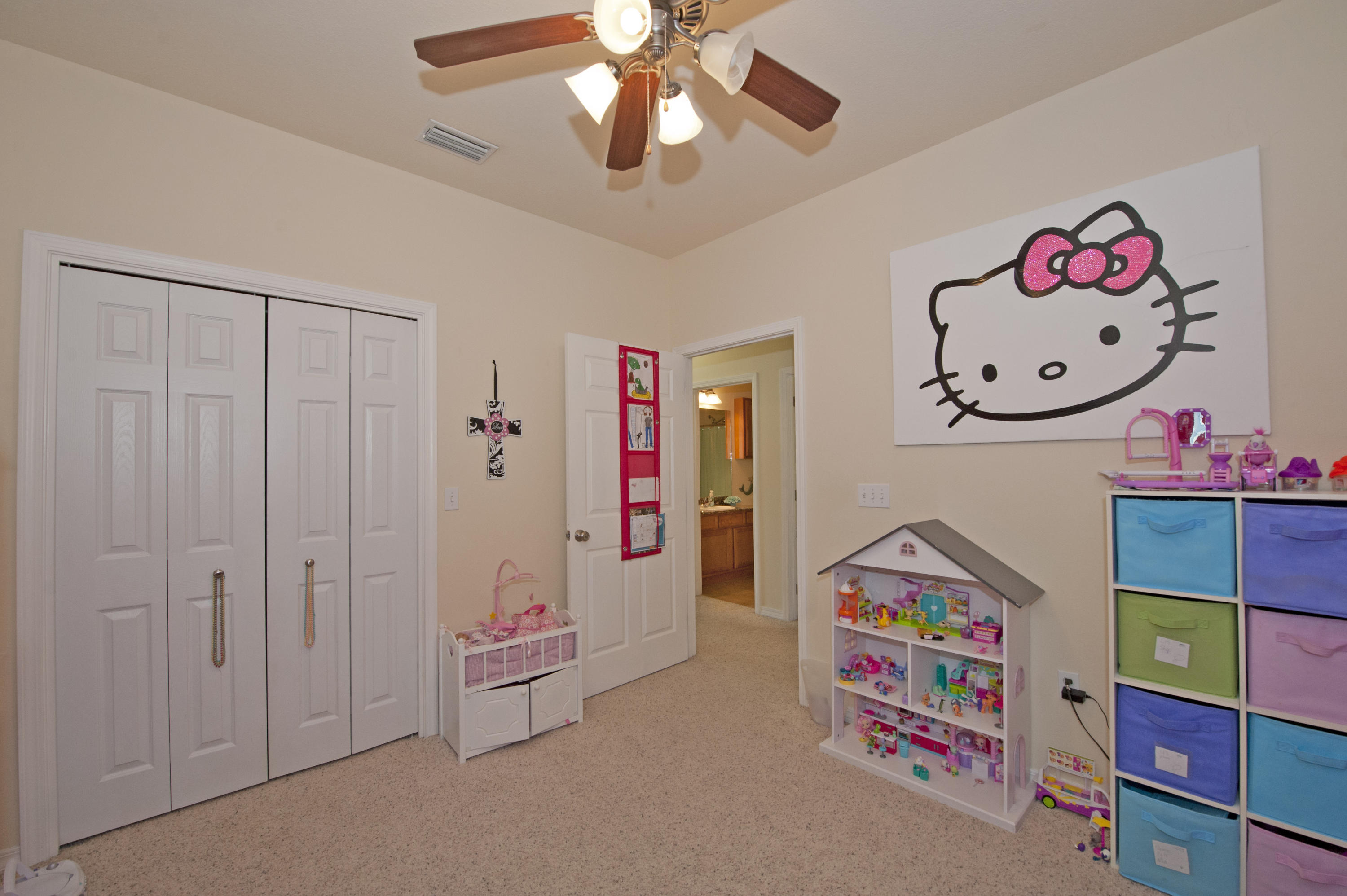 MERIDIAN SQUARE T/H - Residential