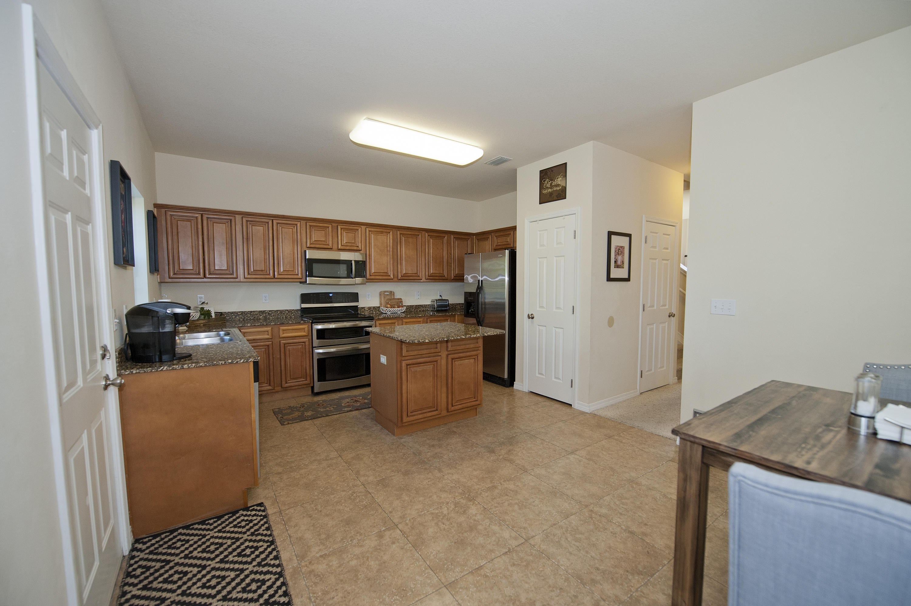 MERIDIAN SQUARE T/H - Residential