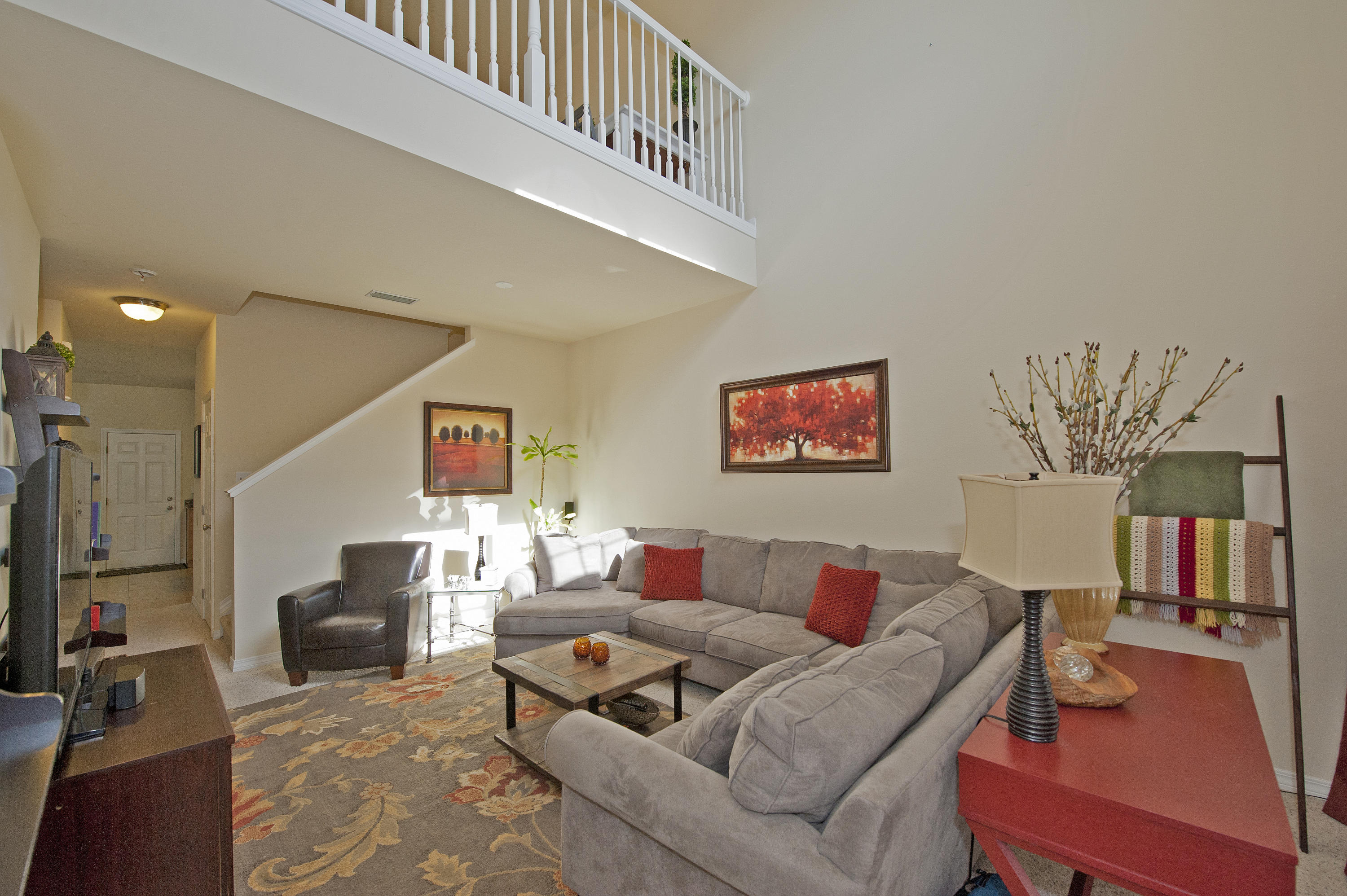 MERIDIAN SQUARE T/H - Residential