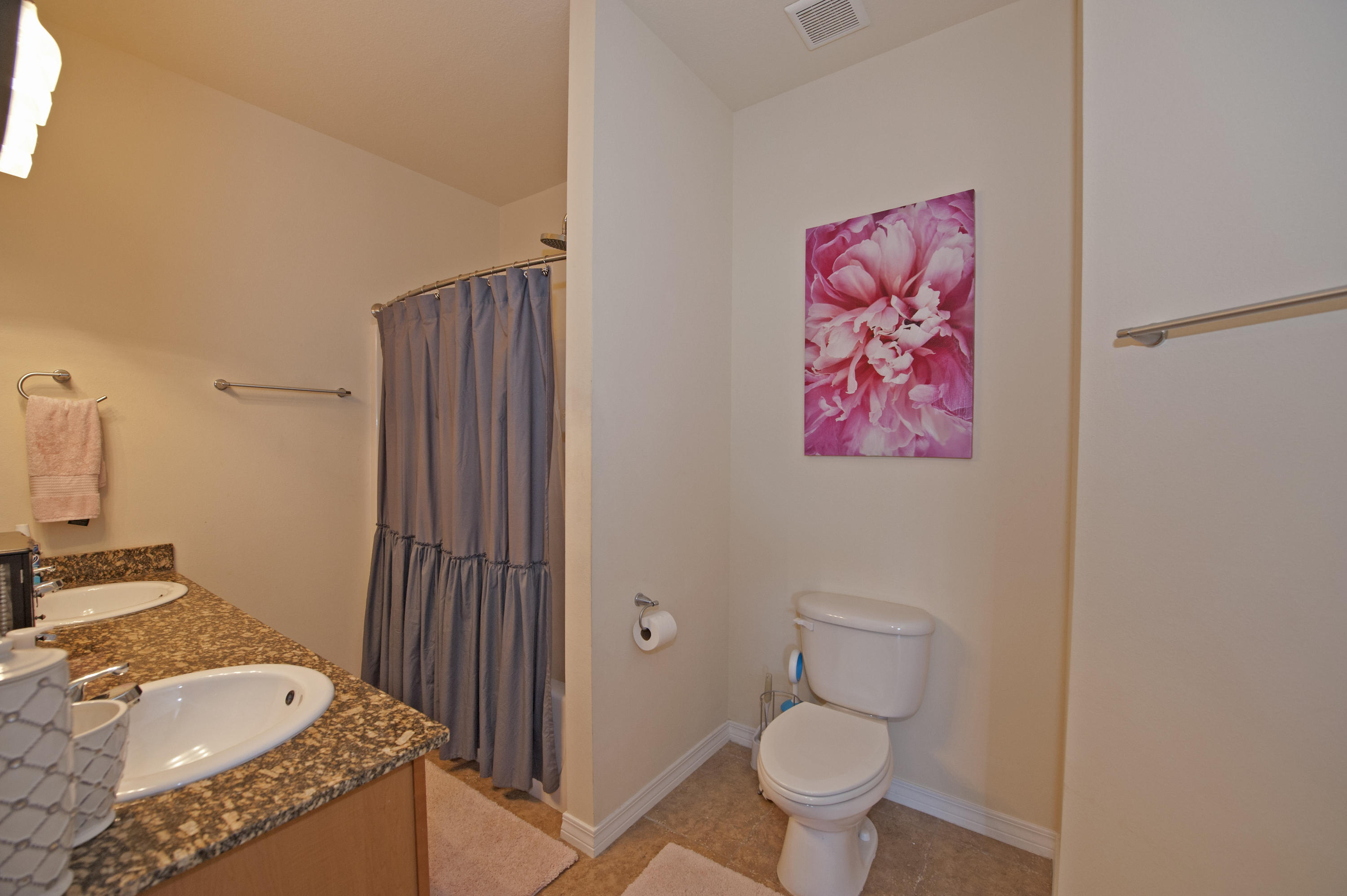 MERIDIAN SQUARE T/H - Residential