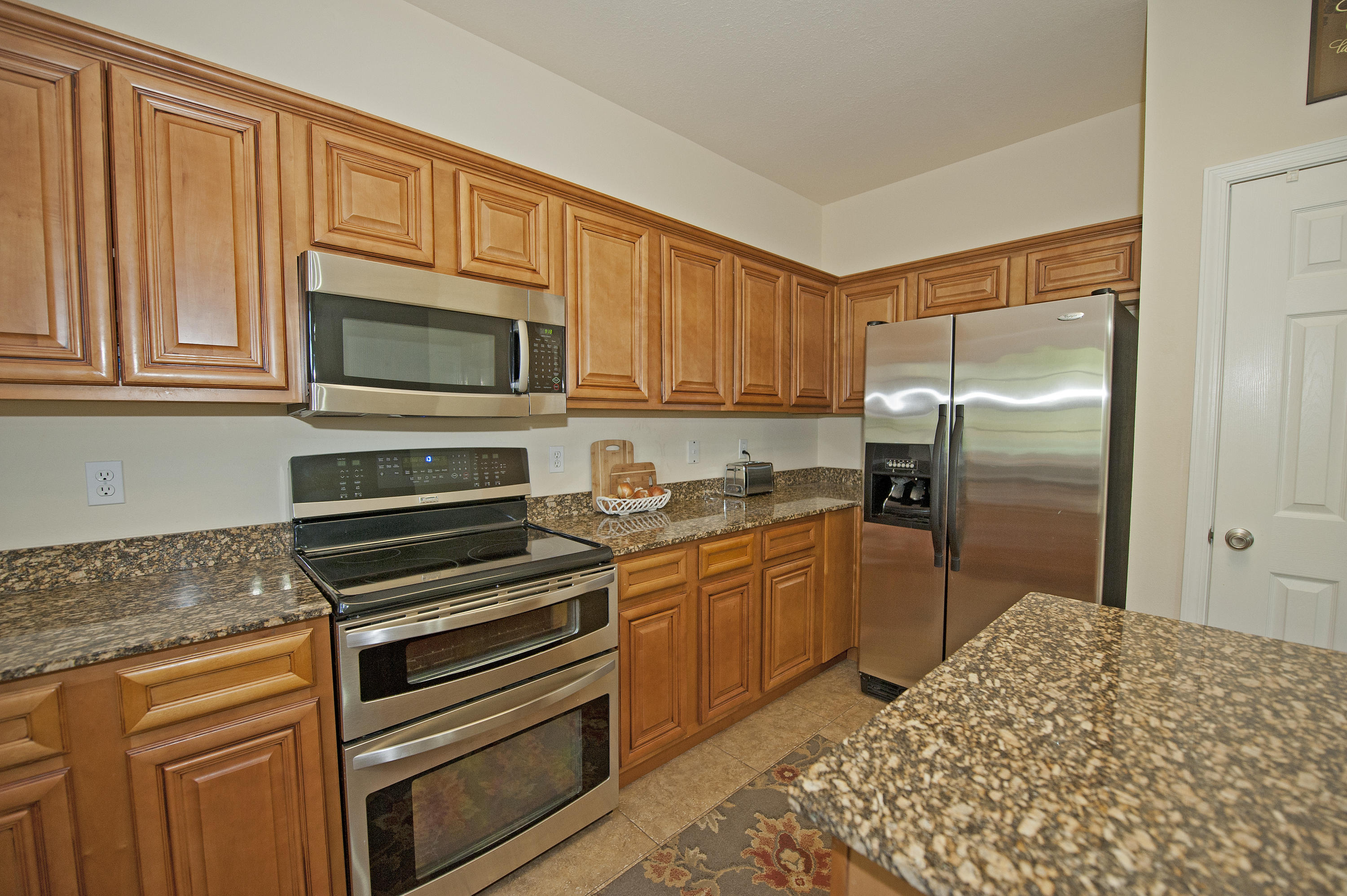 MERIDIAN SQUARE T/H - Residential