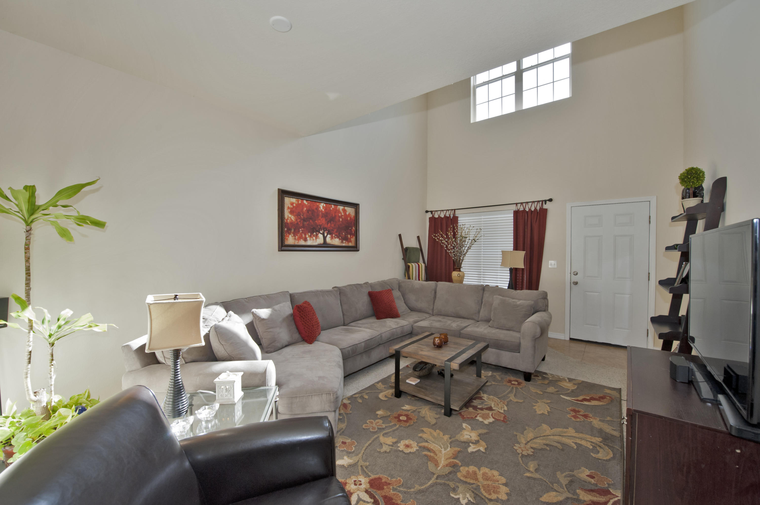 MERIDIAN SQUARE T/H - Residential