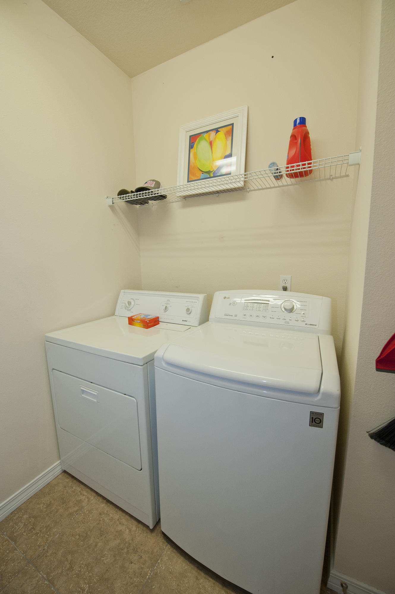 MERIDIAN SQUARE T/H - Residential