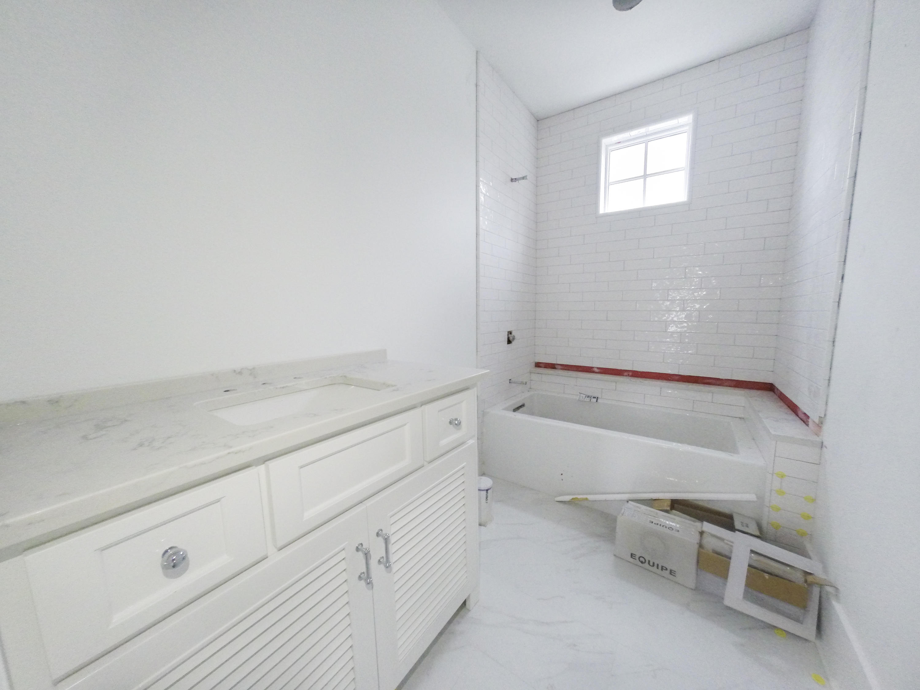 LAKESIDE AT BLUE MOUNTAIN BEACH - Residential