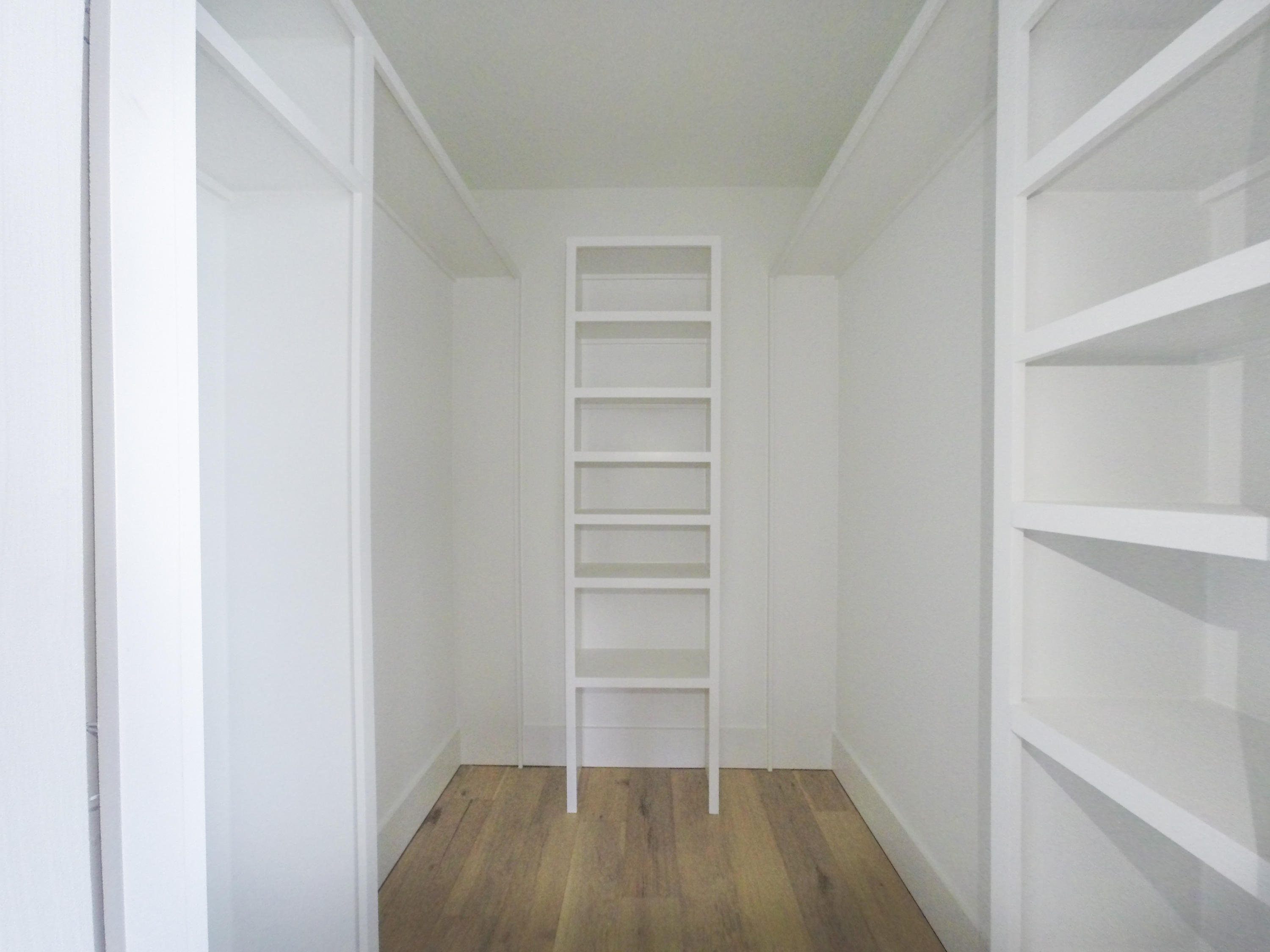 LAKESIDE AT BLUE MOUNTAIN BEACH - Residential