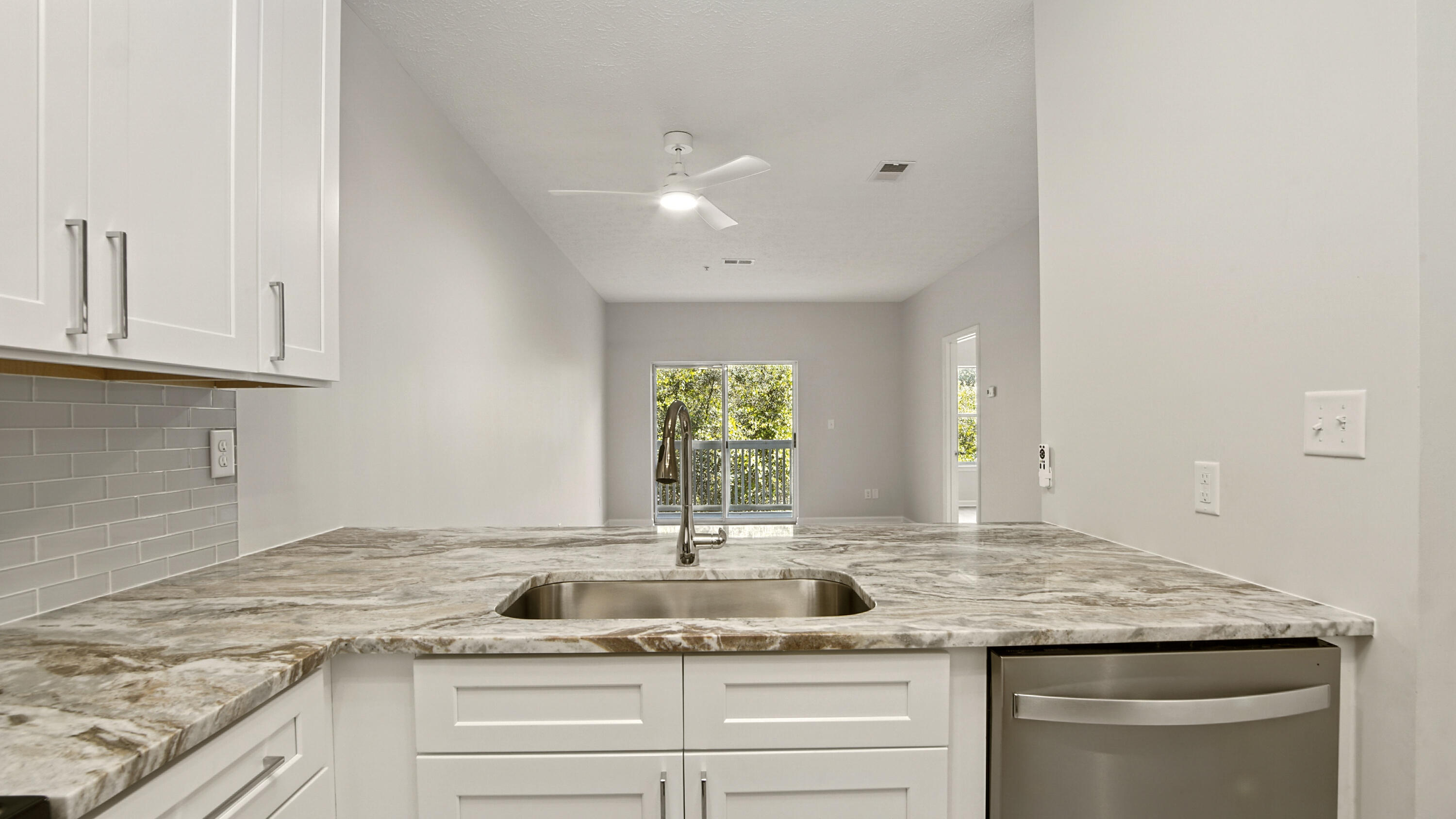 HERONS WATCH CONDO PH 1 - Residential