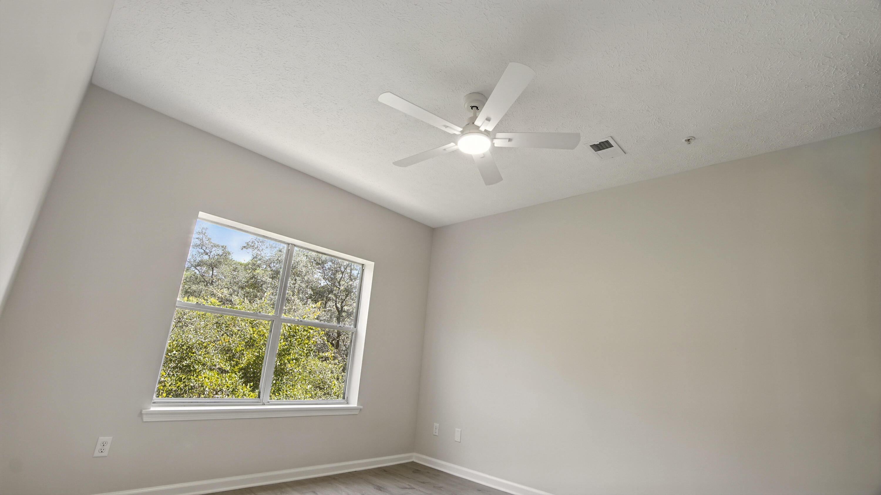 HERONS WATCH CONDO PH 1 - Residential