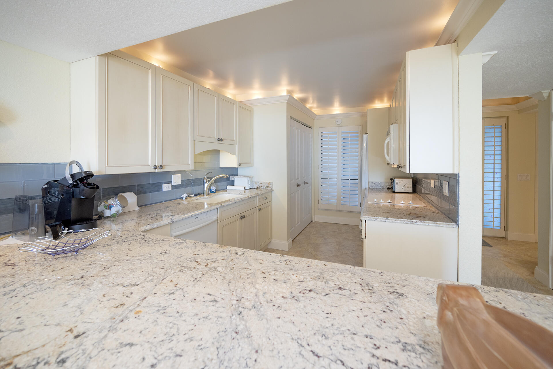 MAINSAIL CONDO PH 1 - Residential