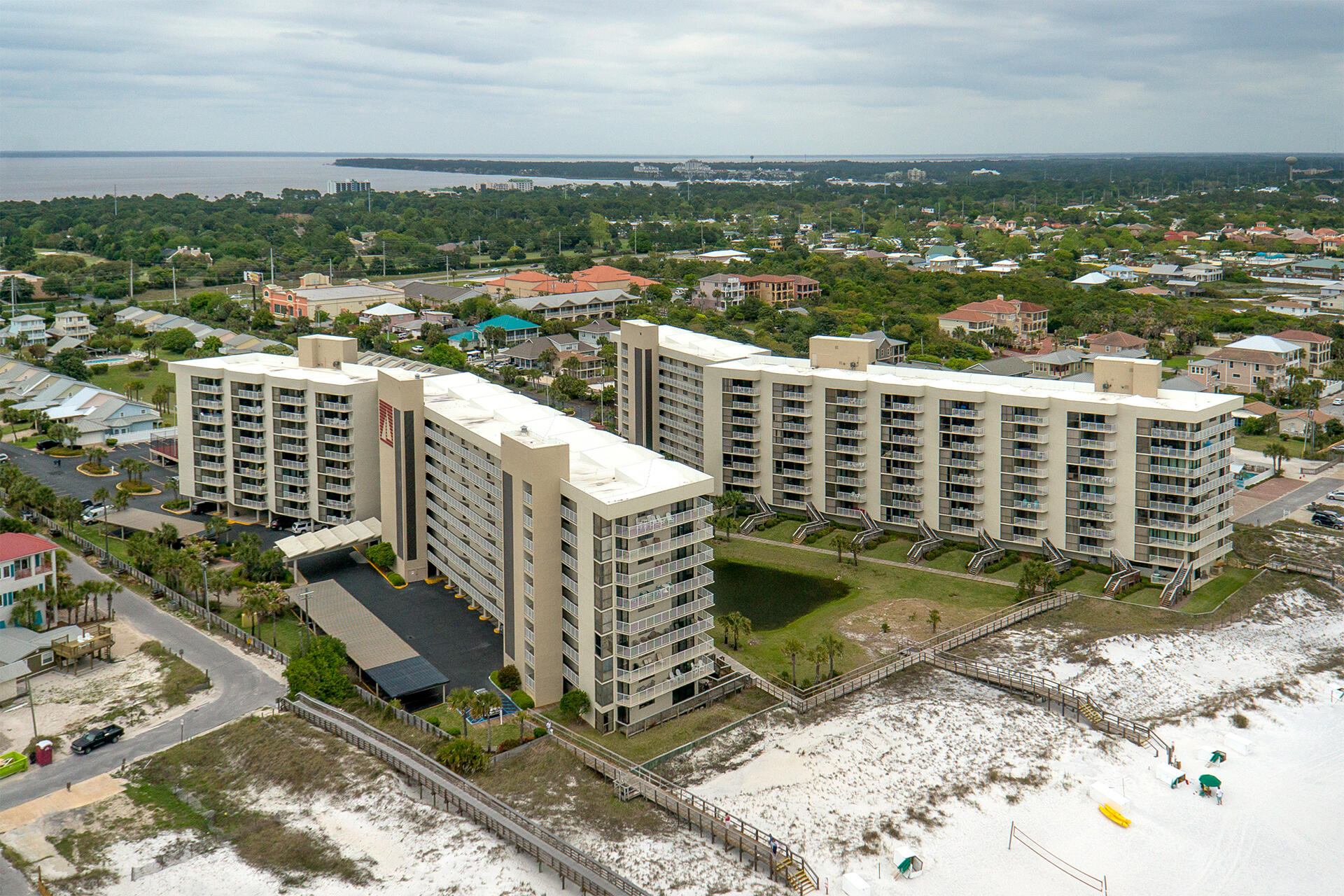 MAINSAIL CONDO PH 1 - Residential