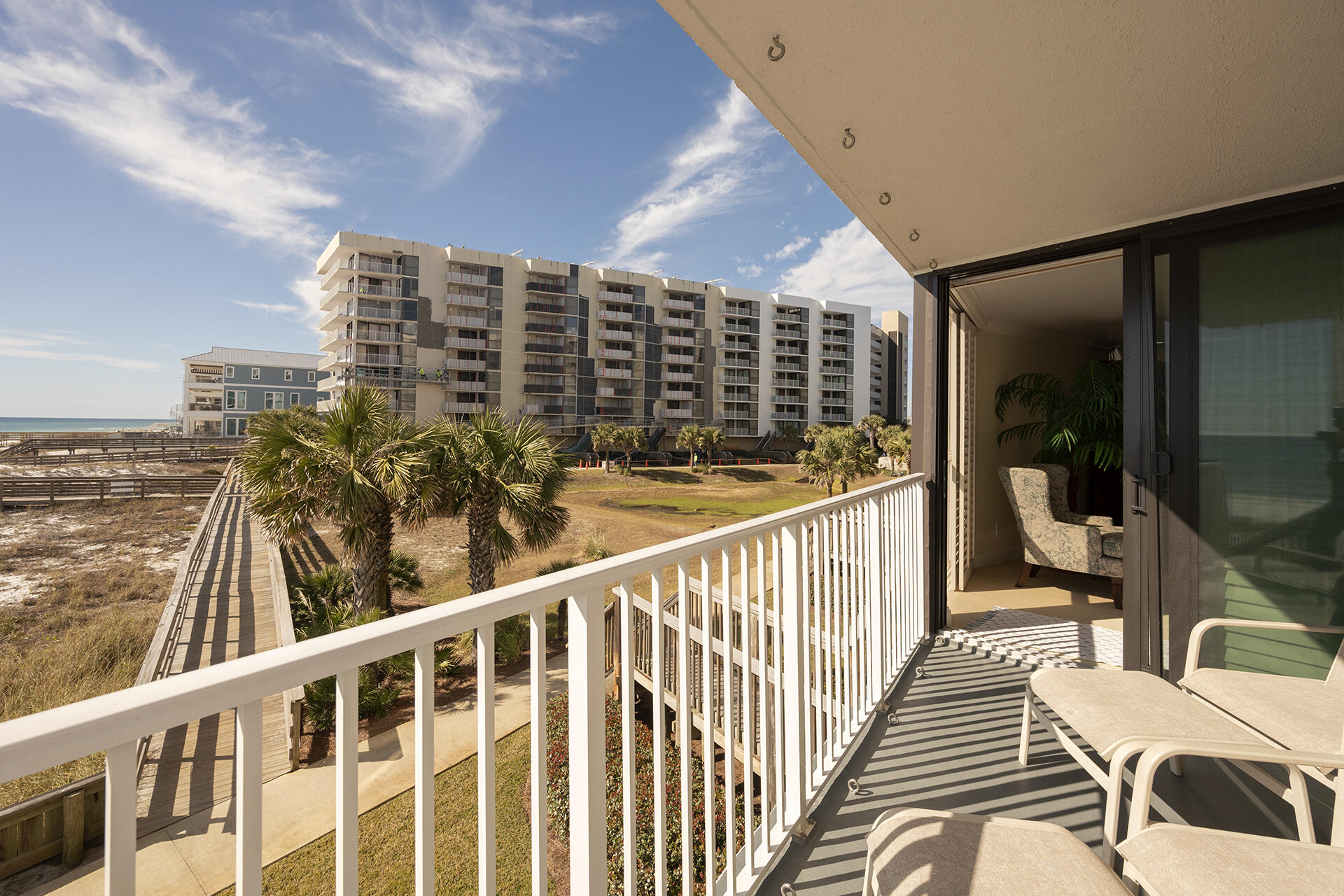 MAINSAIL CONDO PH 1 - Residential