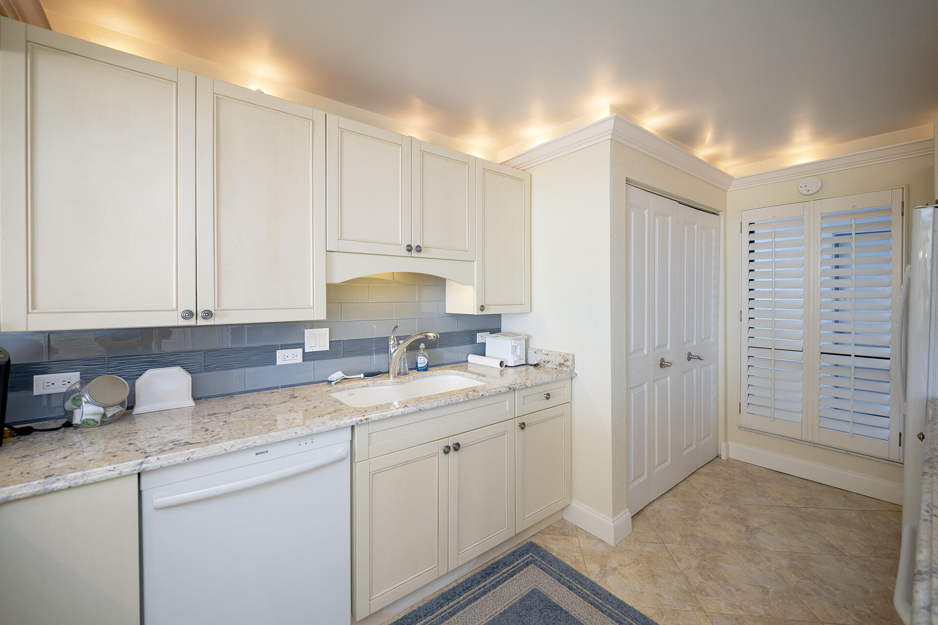MAINSAIL CONDO PH 1 - Residential