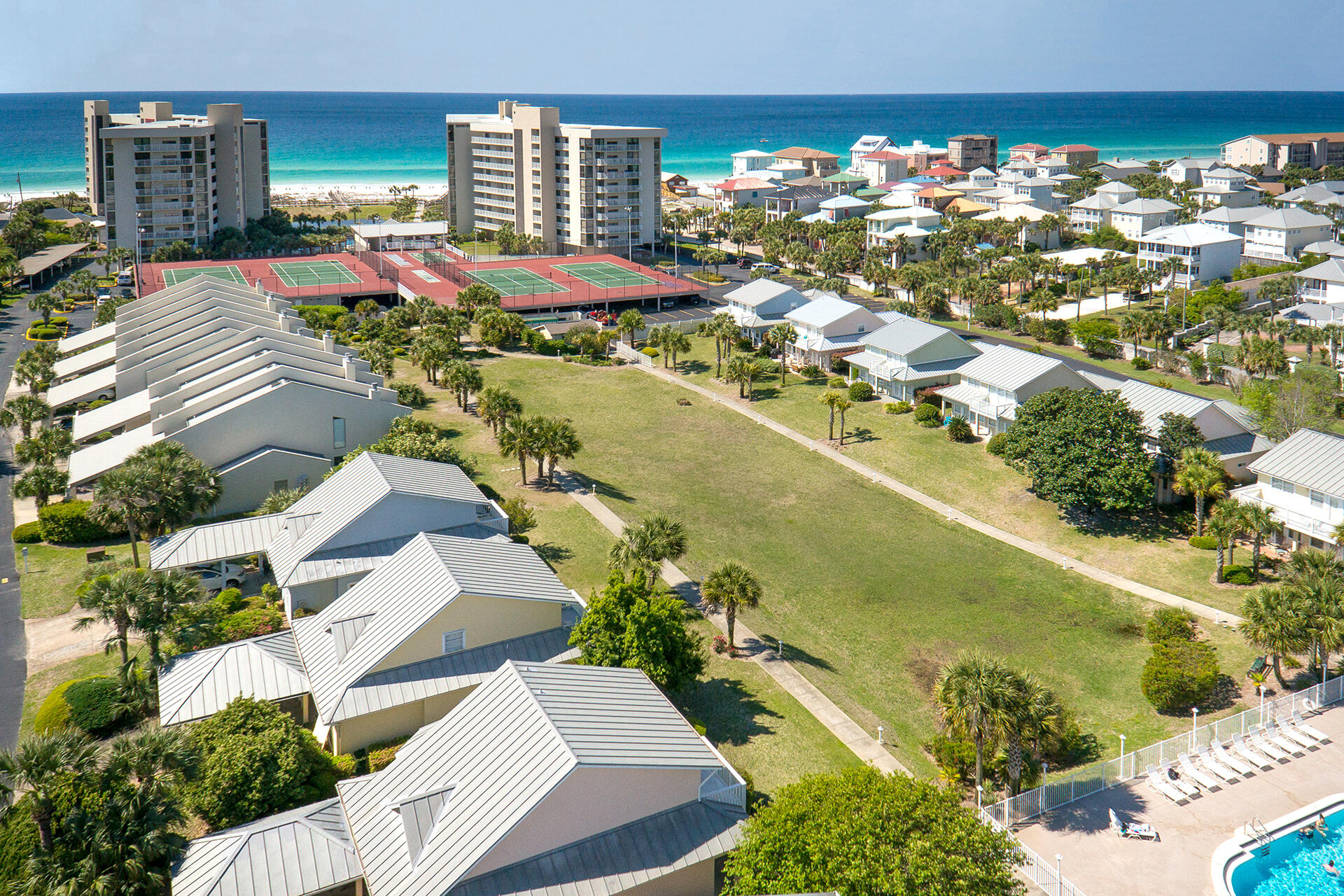 MAINSAIL CONDO PH 1 - Residential