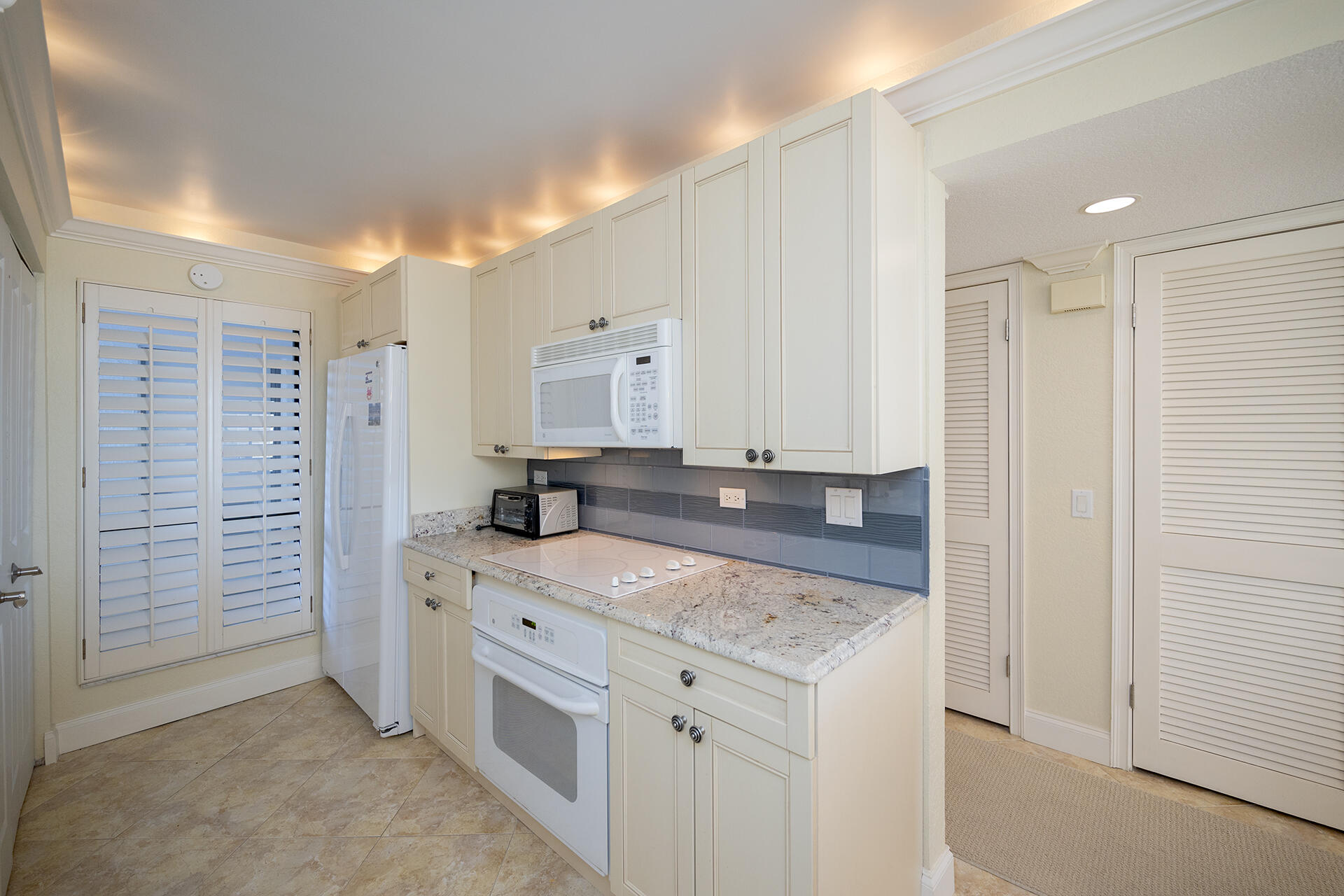 MAINSAIL CONDO PH 1 - Residential