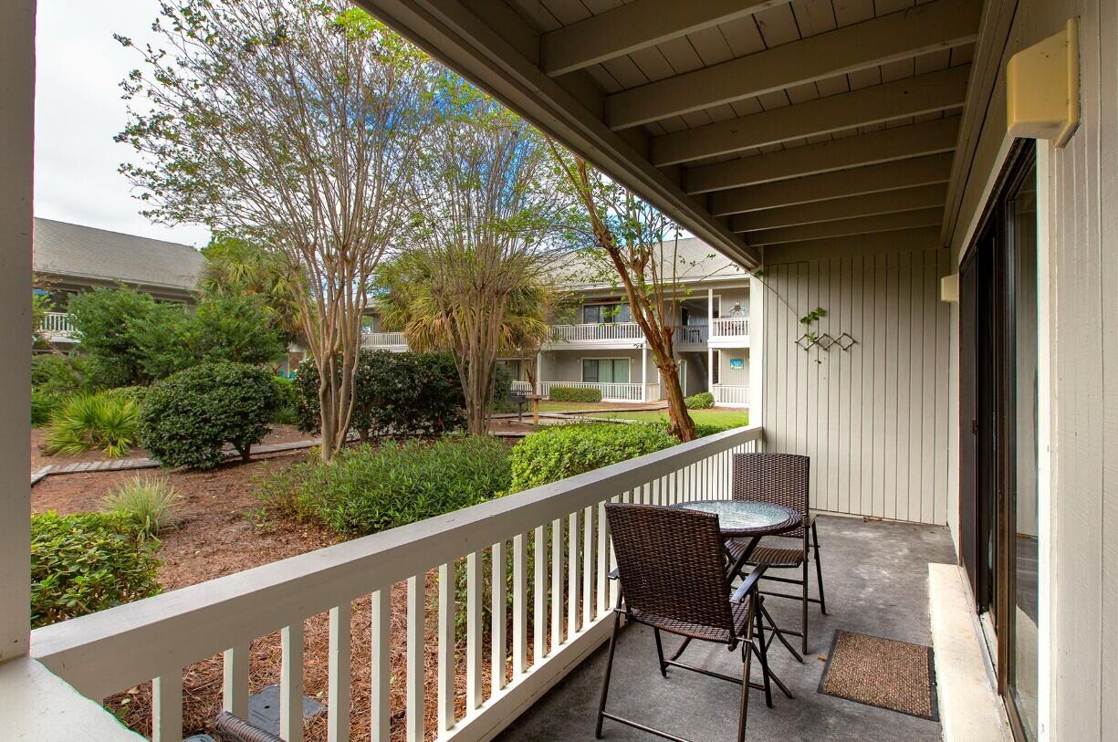 BEACHWOOD VILLAS CONDO - Residential