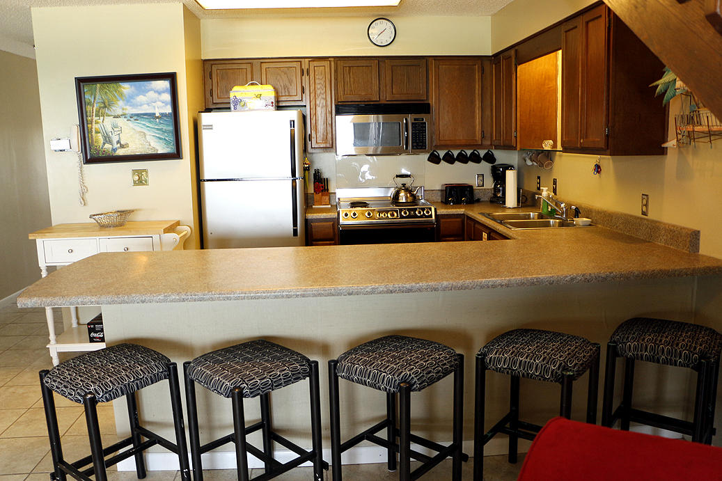 EMERALD SHORES - Residential