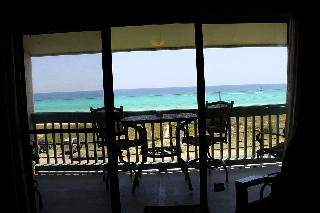 EMERALD SHORES - Residential