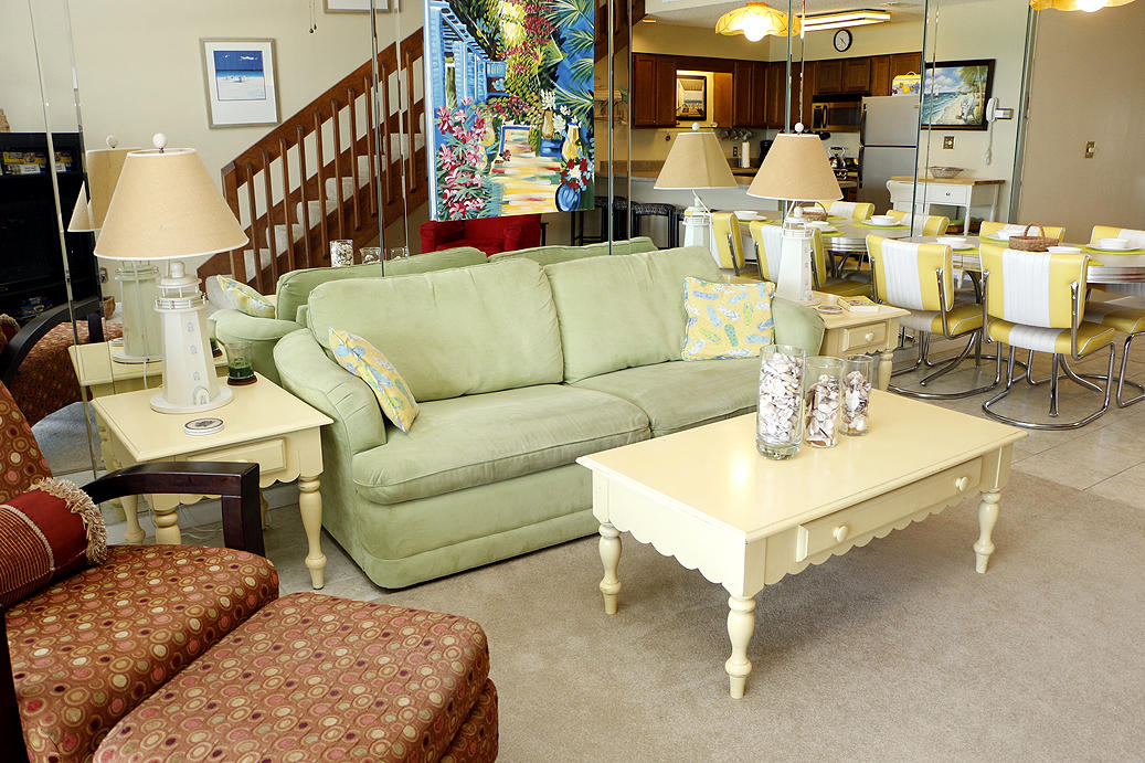 EMERALD SHORES - Residential